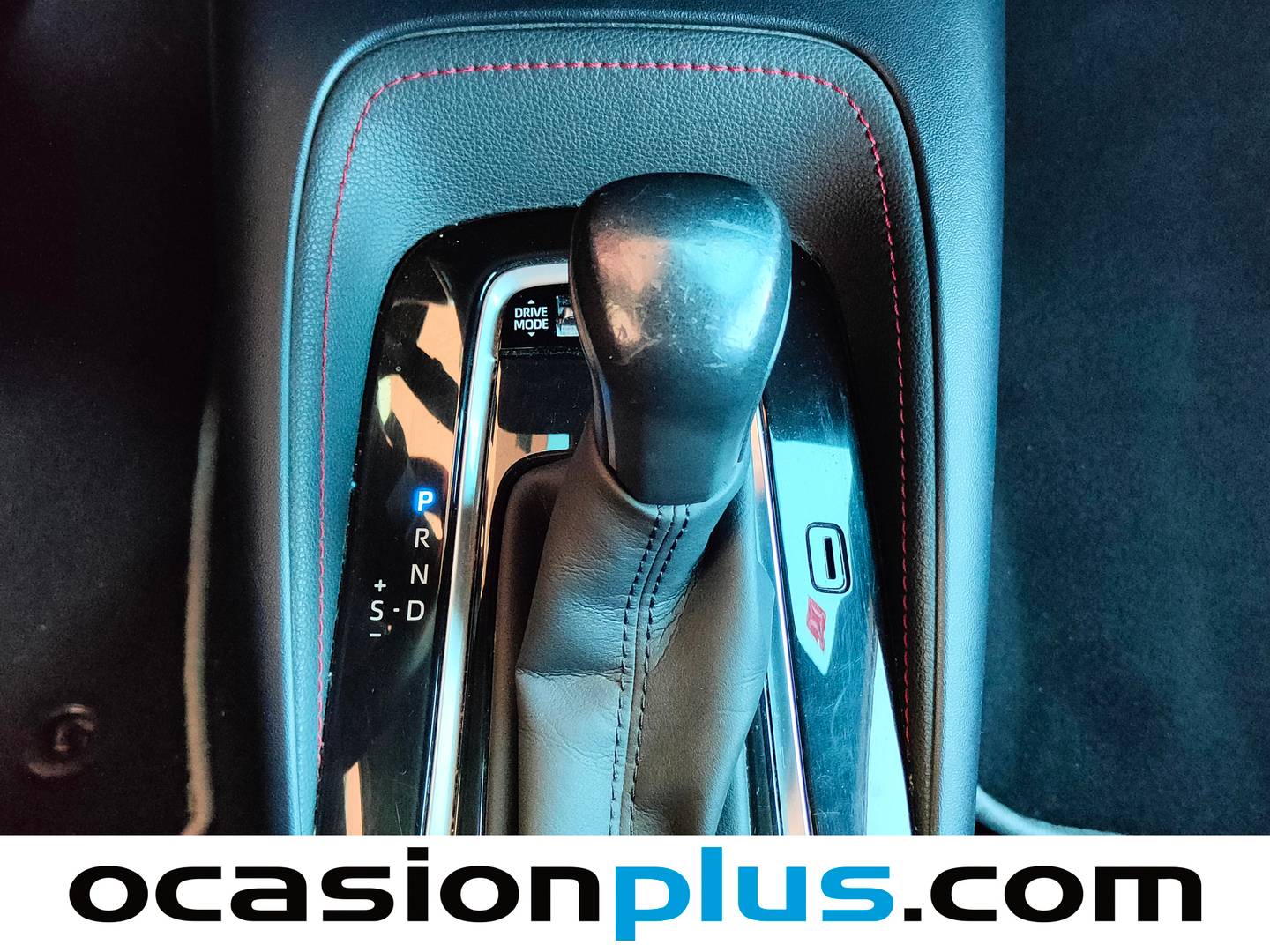 Foto Toyota Corolla Toyota Corolla 180H Advance E-CVT (180 CV)