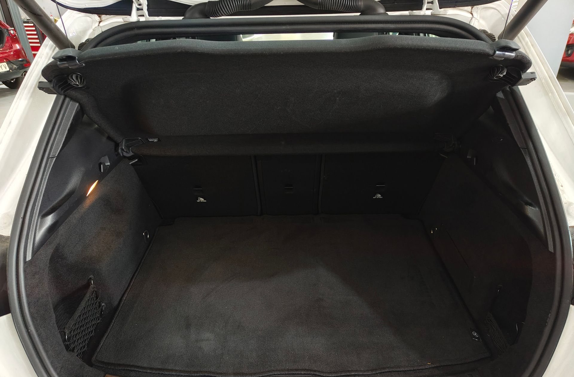 Mercedes-Benz GLA 200 - foto 18