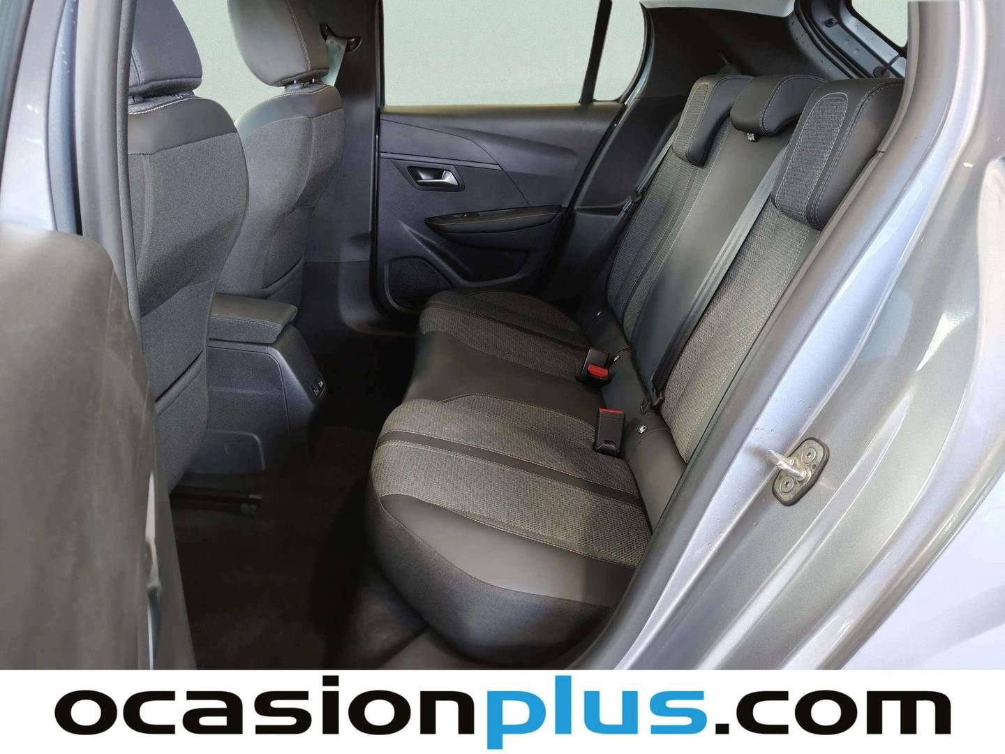 Foto asientos traseros Peugeot 208 Peugeot 208 PureTech 100 Allure (100 CV)