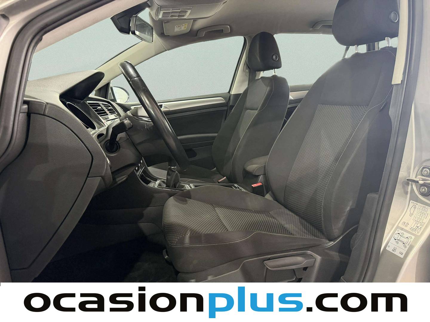 Foto asientos delanteros Volkswagen Golf Volkswagen Golf Business 1.0 TSI (115 CV)