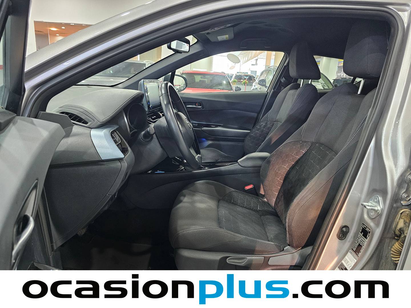 Foto asientos delanteros Toyota C-HR Toyota C-HR 180H Advance (184 CV)