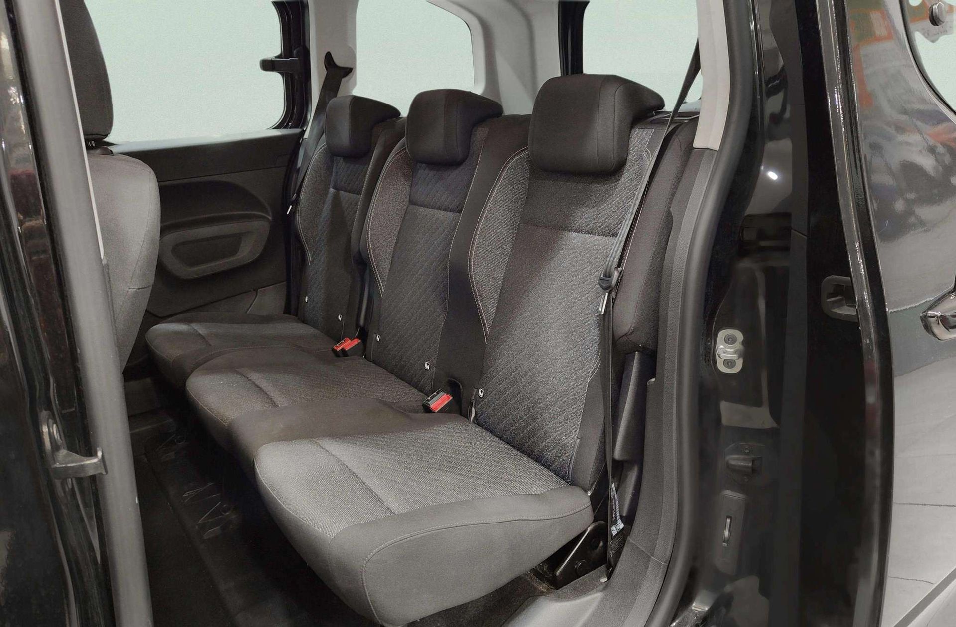 Peugeot Rifter BlueHDi 100 Allure Business Standard - foto 11