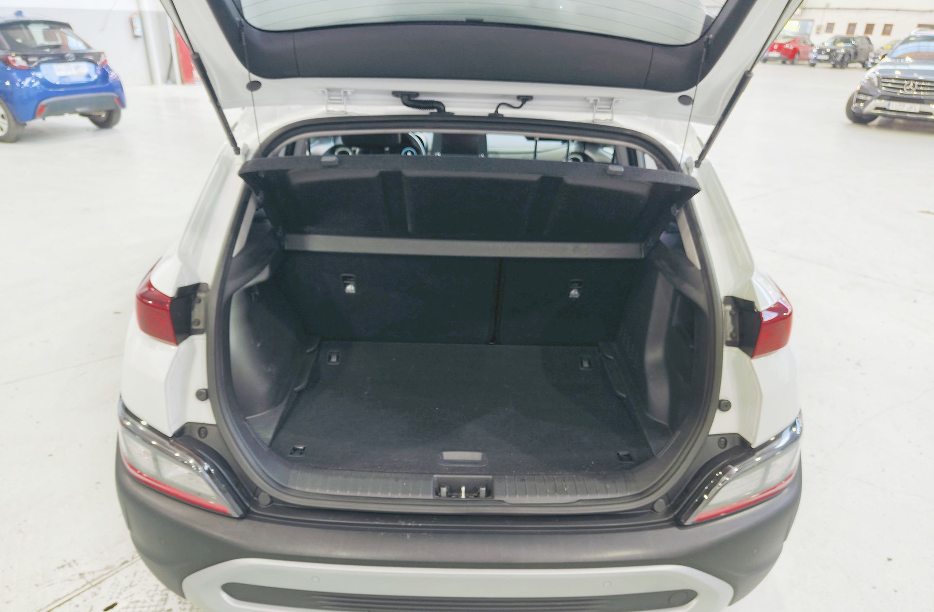 Hyundai Kona 1.0 T-GDi 48V Maxx 4x2 - foto 16