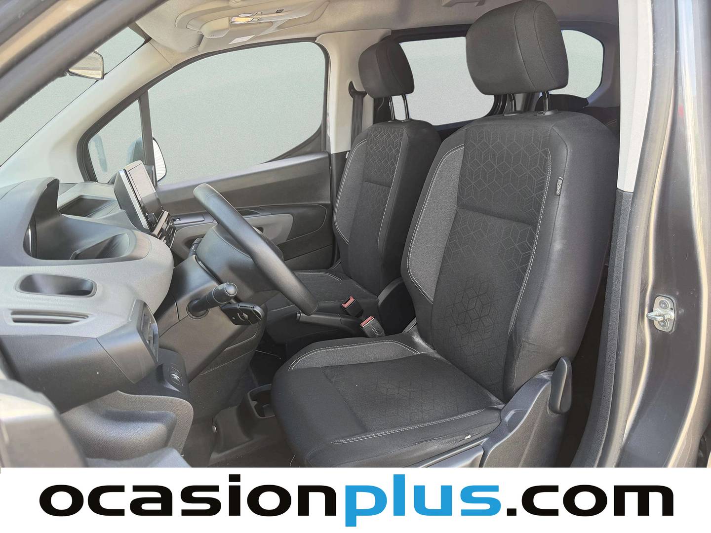 Foto asientos delanteros Peugeot Rifter Peugeot Rifter PureTech 110 Active Standard (110 CV)