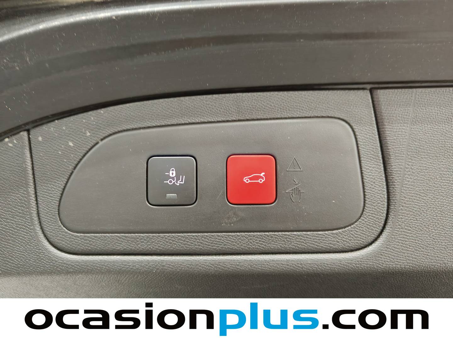 Foto DS DS 7 Crossback DS DS7 Crossback BlueHDi 130 DE Bastille + AT  (130 CV)