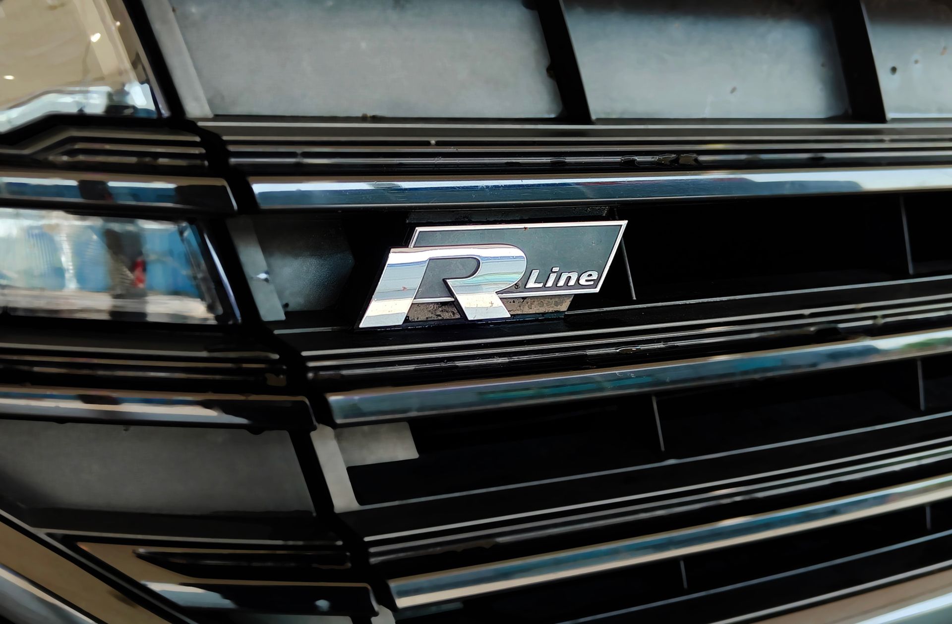 Volkswagen Touareg R-Line 3.0 TDI 4Motion Tiptronic - foto 5