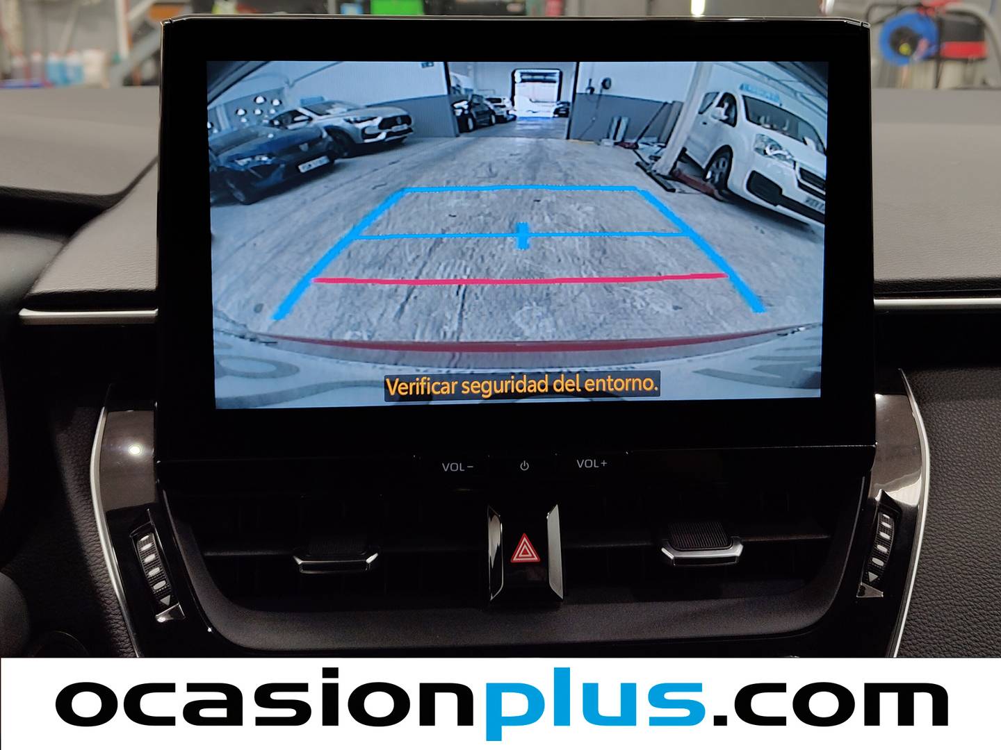 Equipamiento del Toyota Corolla Toyota Corolla 140H Style (140 CV)