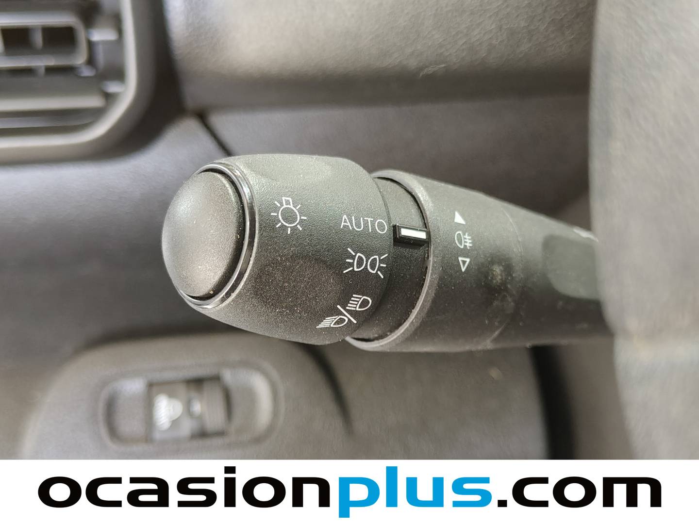 Foto Peugeot Partner Peugeot Partner Furgon BlueHDi 100 S&S Pro Standard 600kg (98 CV)