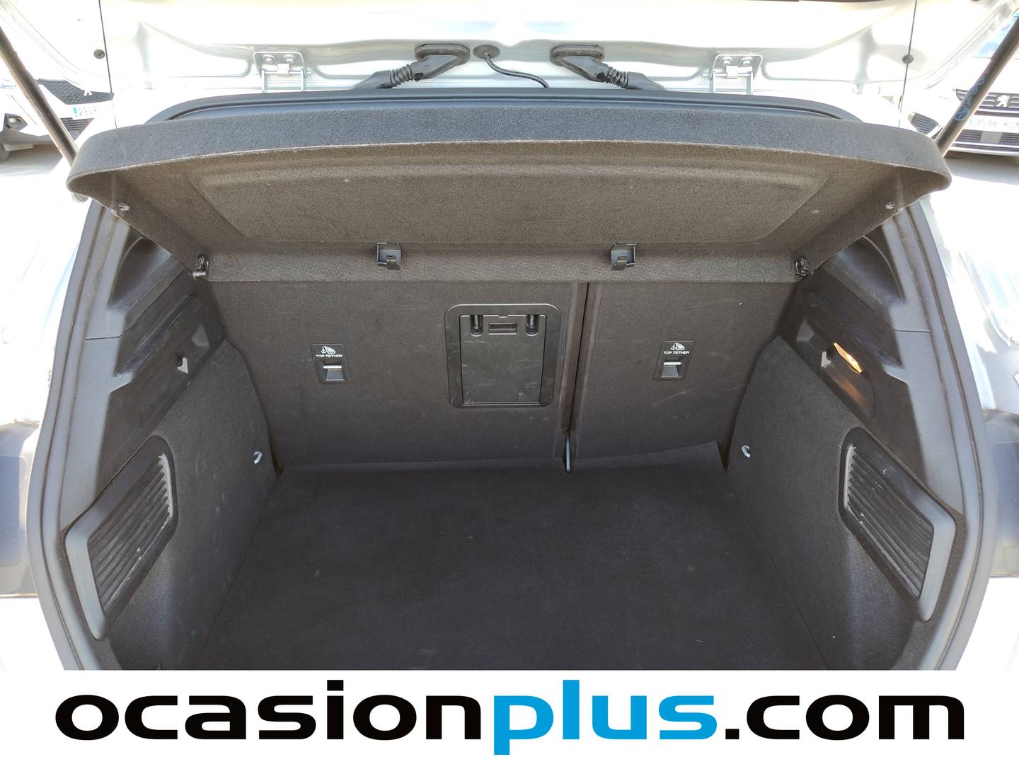 Fotos maletero Ford Focus Ford Focus 1.0 Ecoboost MHEV ST-Line X  (125 CV)