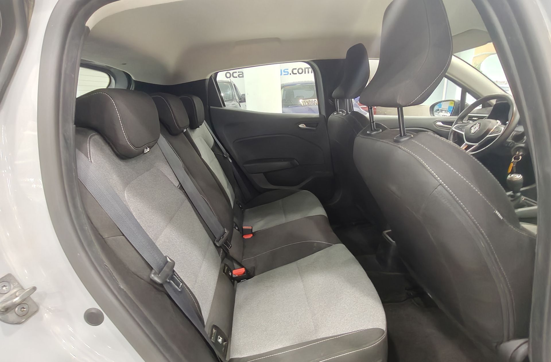 Renault Clio Evolution TCe - foto 17