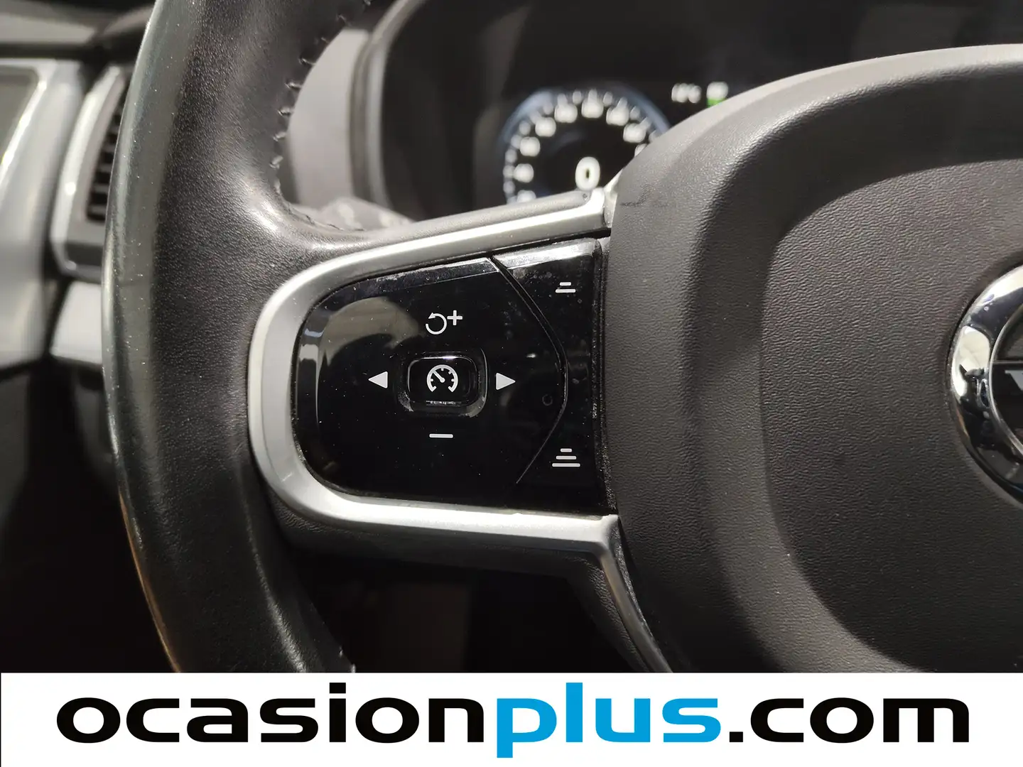 Foto Volvo XC90 Volvo XC90 T8 Momentum AWD Auto (390 CV) 7 Plazas