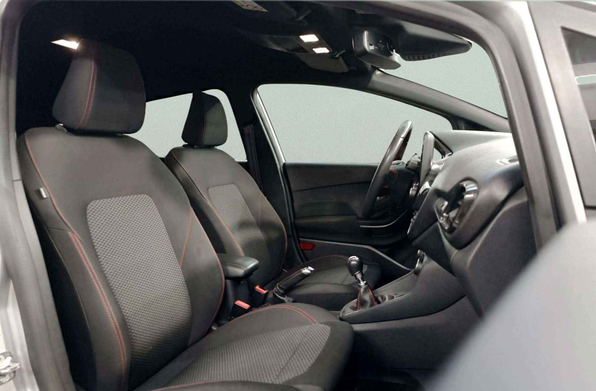 Ford Fiesta 1.0 EcoBoost ST-Line - foto 18