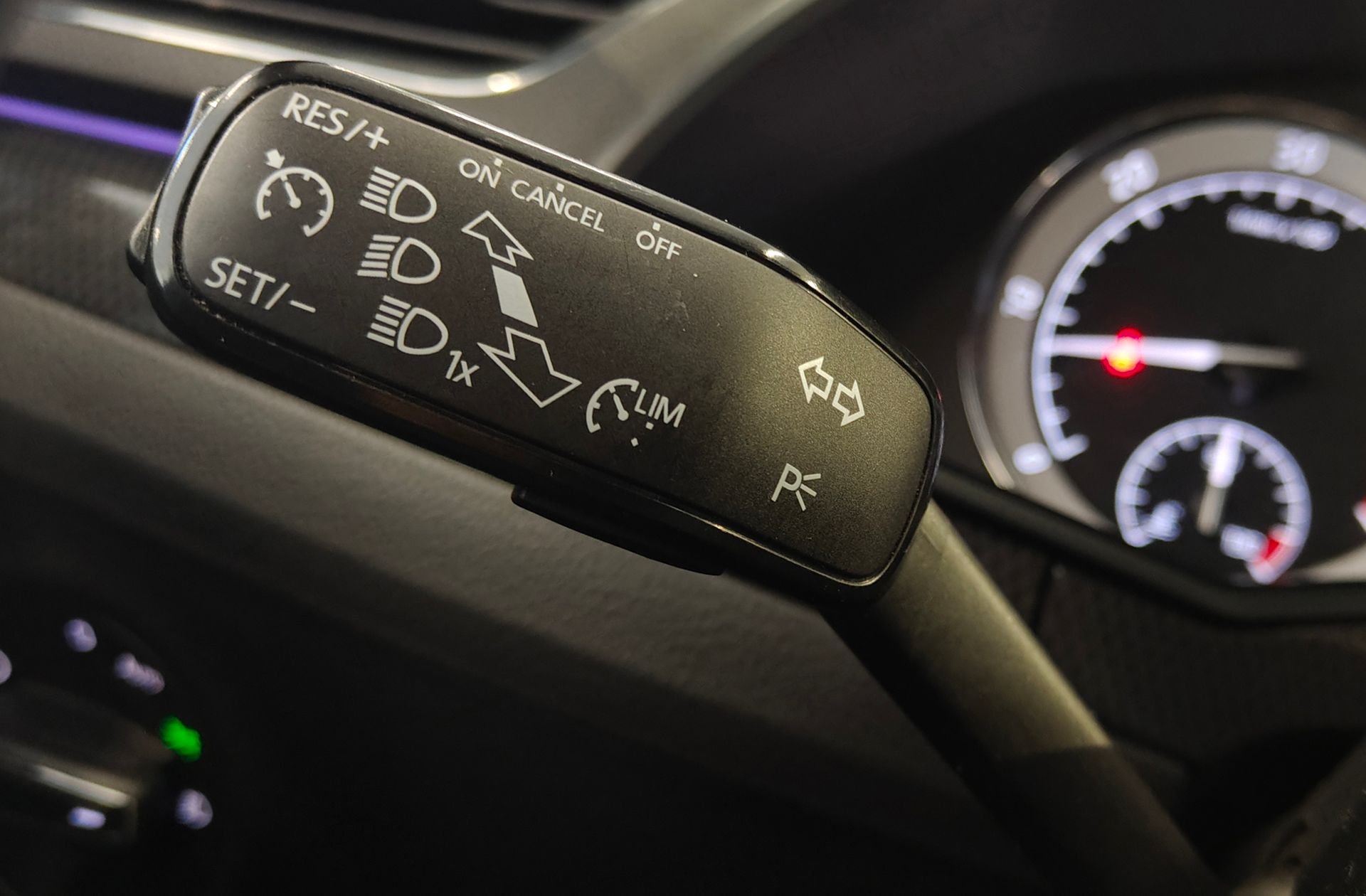 Škoda Superb Combi 2.0 TDI Sport Line DSG - foto 28