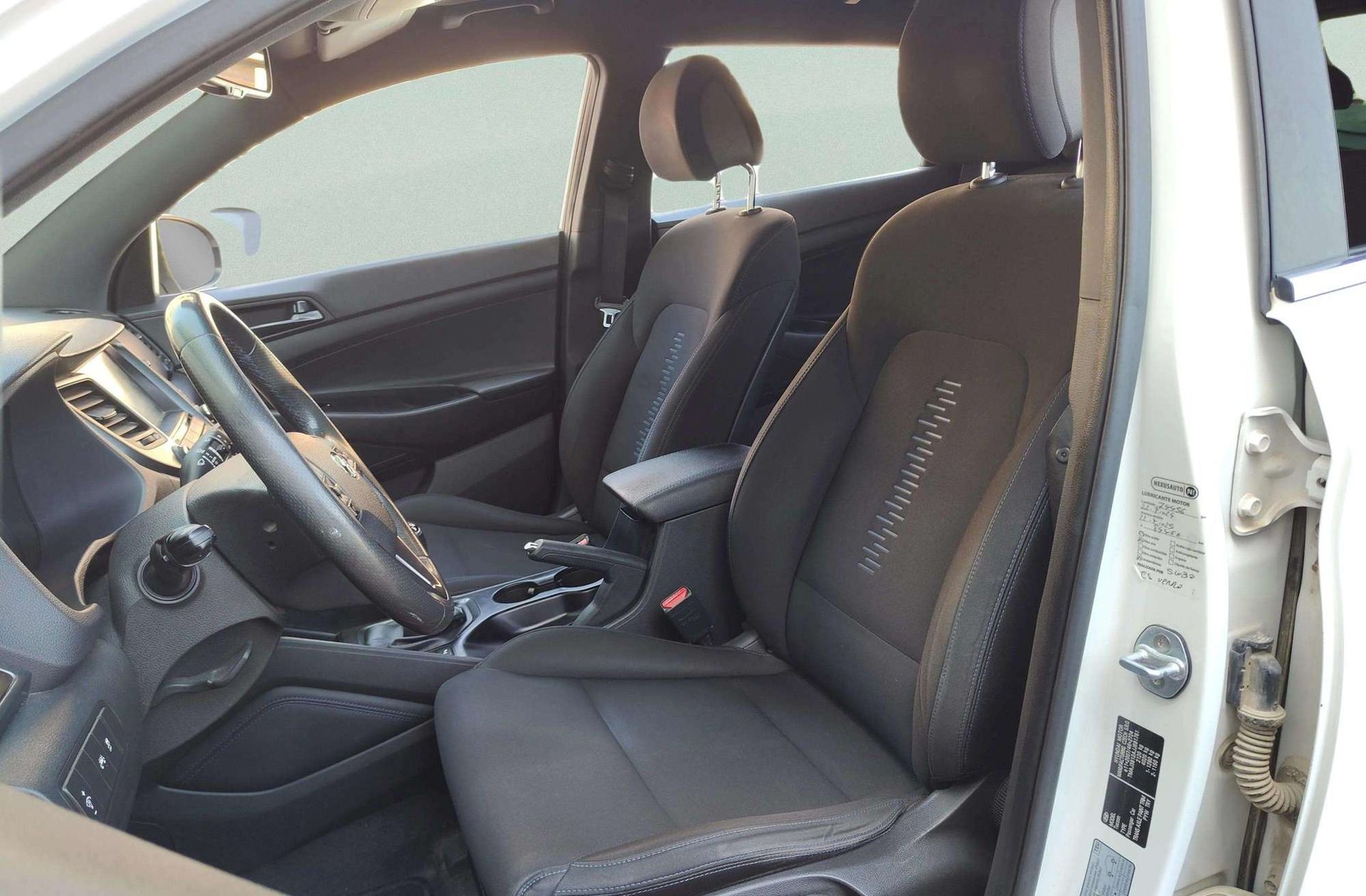 Hyundai Tucson 1.6 T-GDi Go! 4x2 - foto 12