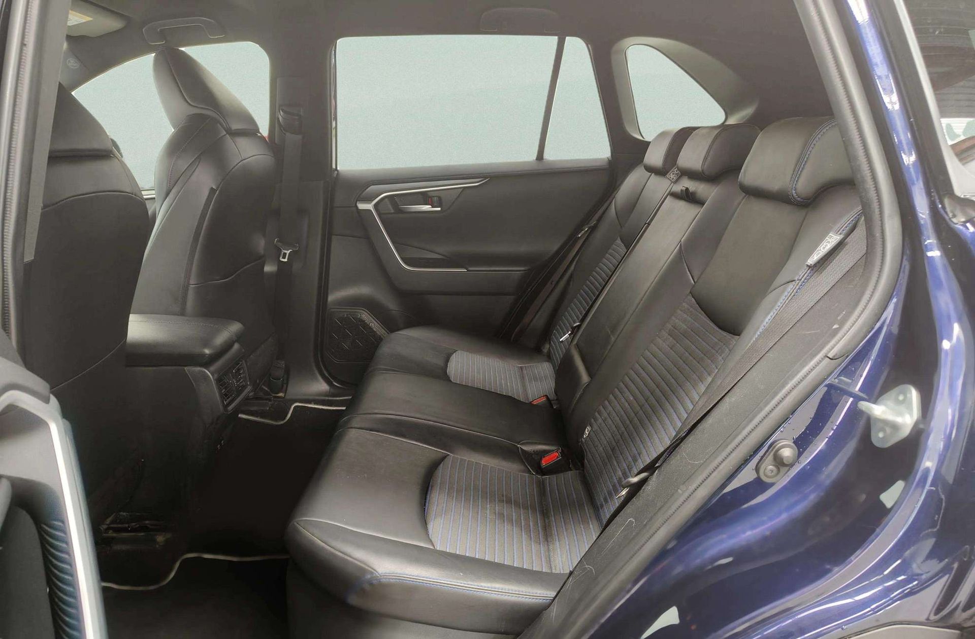 Toyota RAV4 2.5l hybrid Feel! - foto 13