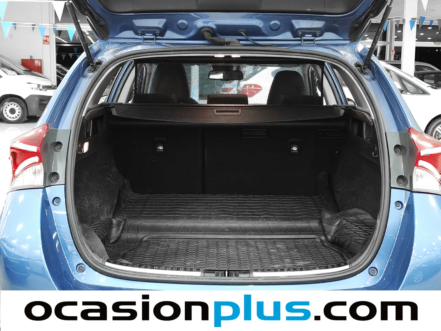 Foto Toyota Auris Toyota Auris 140H Advance Touring Sports (136 CV)