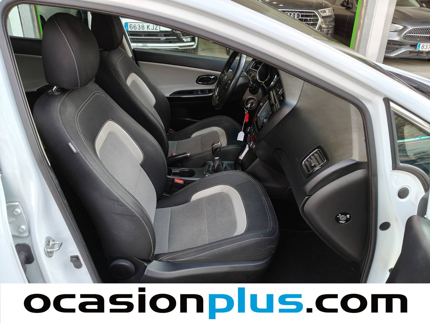 KIA Ceed KIA Ceed 1.6 CRDi VGT Eco-Dynamics UEFA Euro2016 (136 CV) km 0