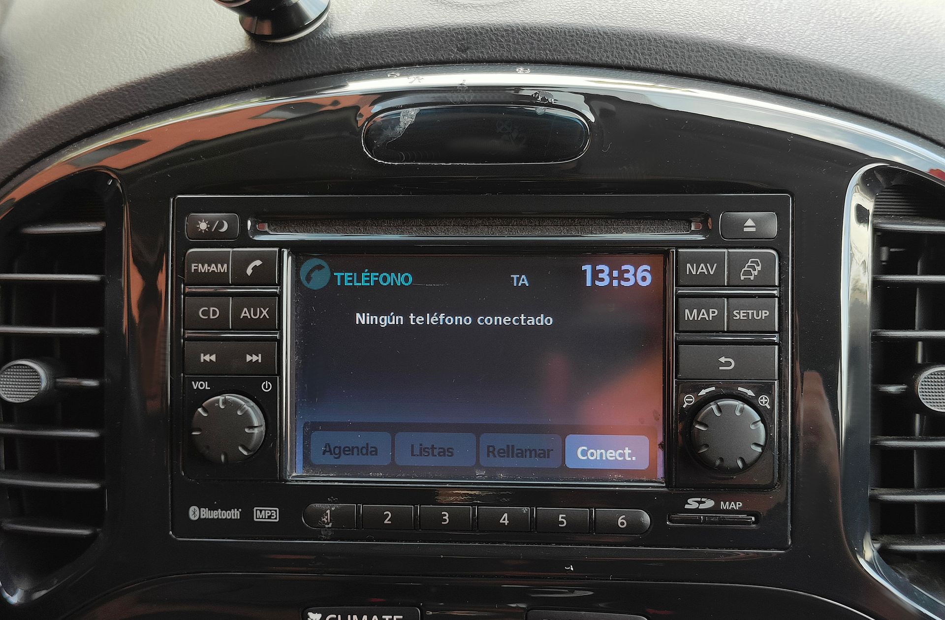 Nissan Juke 1.6 Acenta Connect 4x2 CVT - foto 29