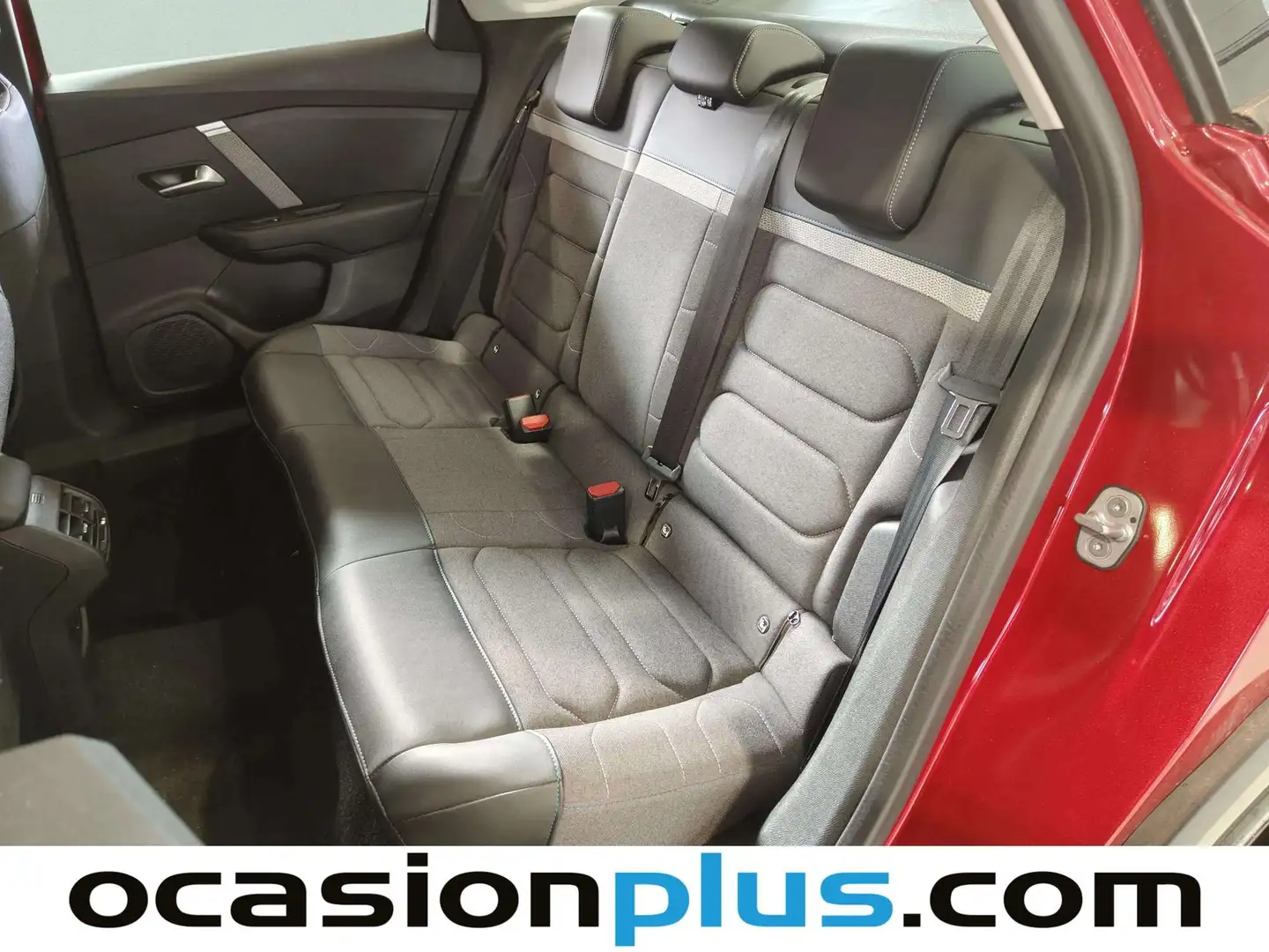 Foto Citroën C4 X Citroen C4 X BlueHDi 130 S&S Plus EAT8 (131 CV)