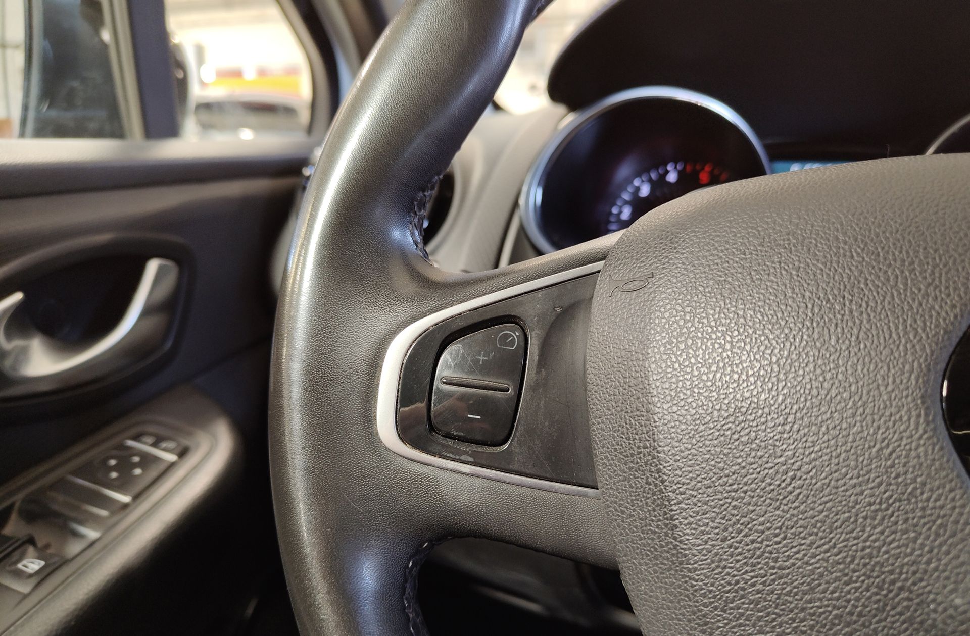 Renault Clio Limited Energy dCi - foto 21