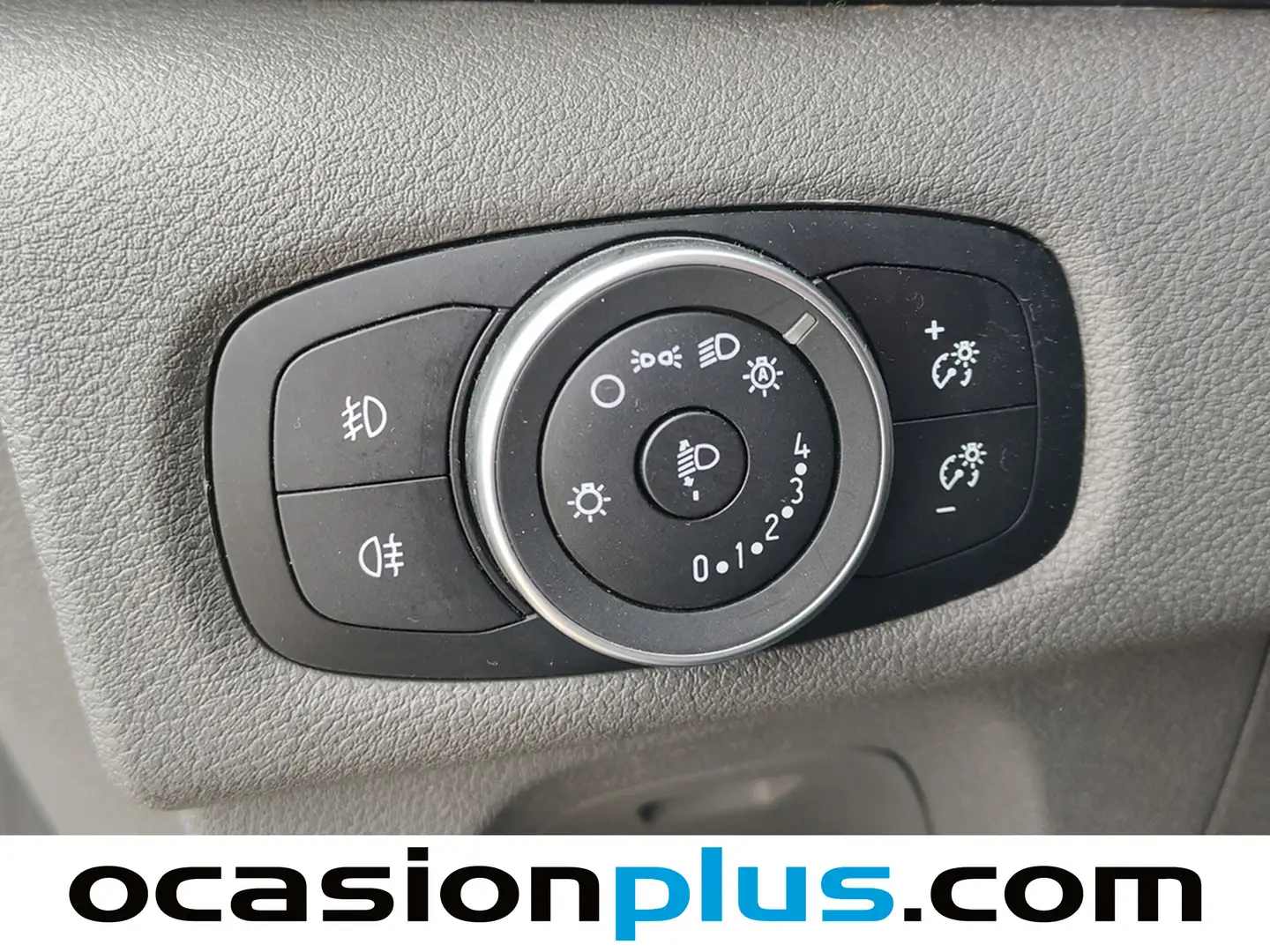 Foto Ford Transit Custom Ford Transit Custom 2.0 TDCI 320 L1 Trend (130 CV)  9 Plazas