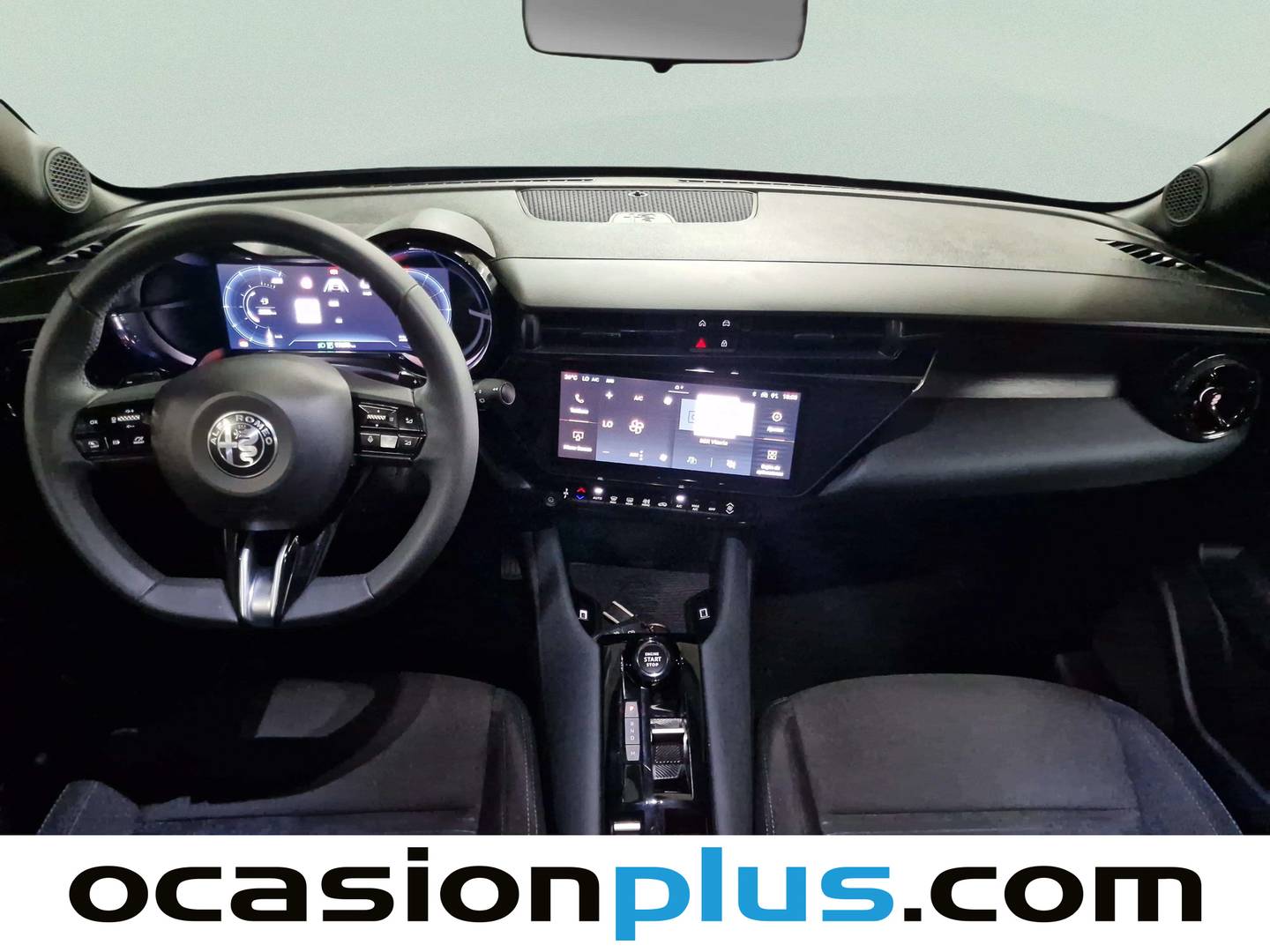 Foto Alfa Romeo Junior Alfa Romeo Junior 1.2 Ibrida (136 CV)