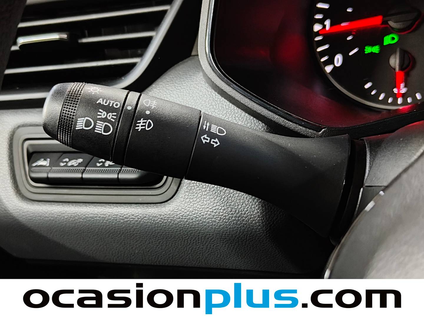 Acabados Renault Clio Renault Clio Business TCe (100 CV) GLP