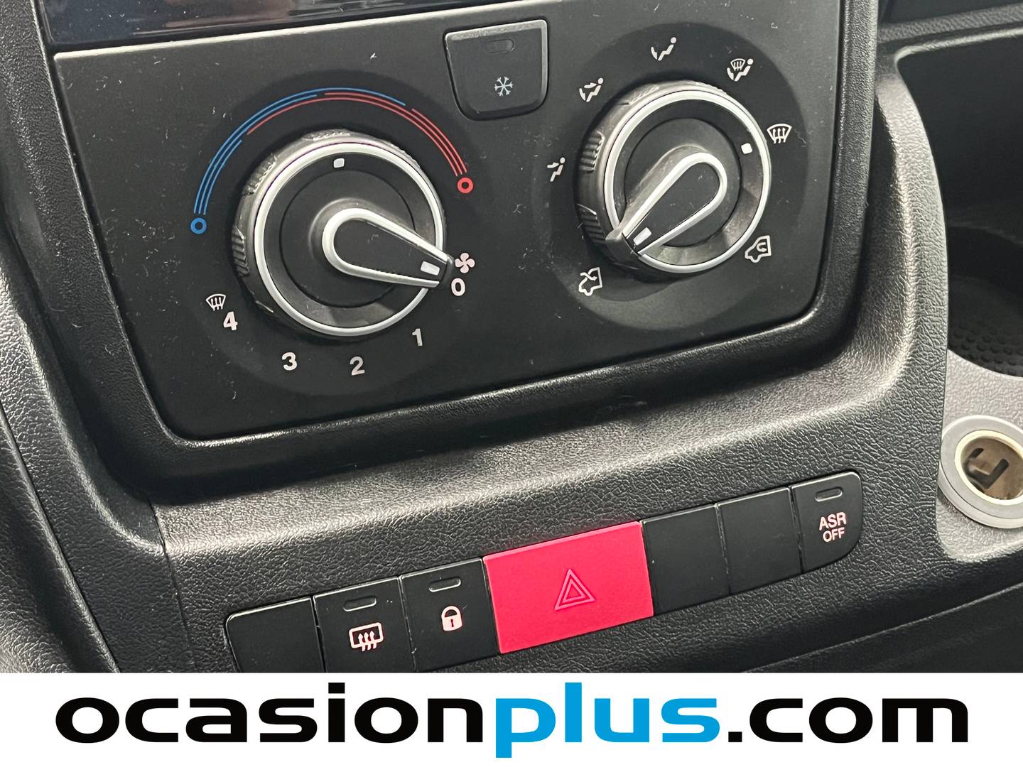 Foto Peugeot Boxer Peugeot Boxer Furgon BlueHDi 140 S&S 335 L2H2  (140 CV)