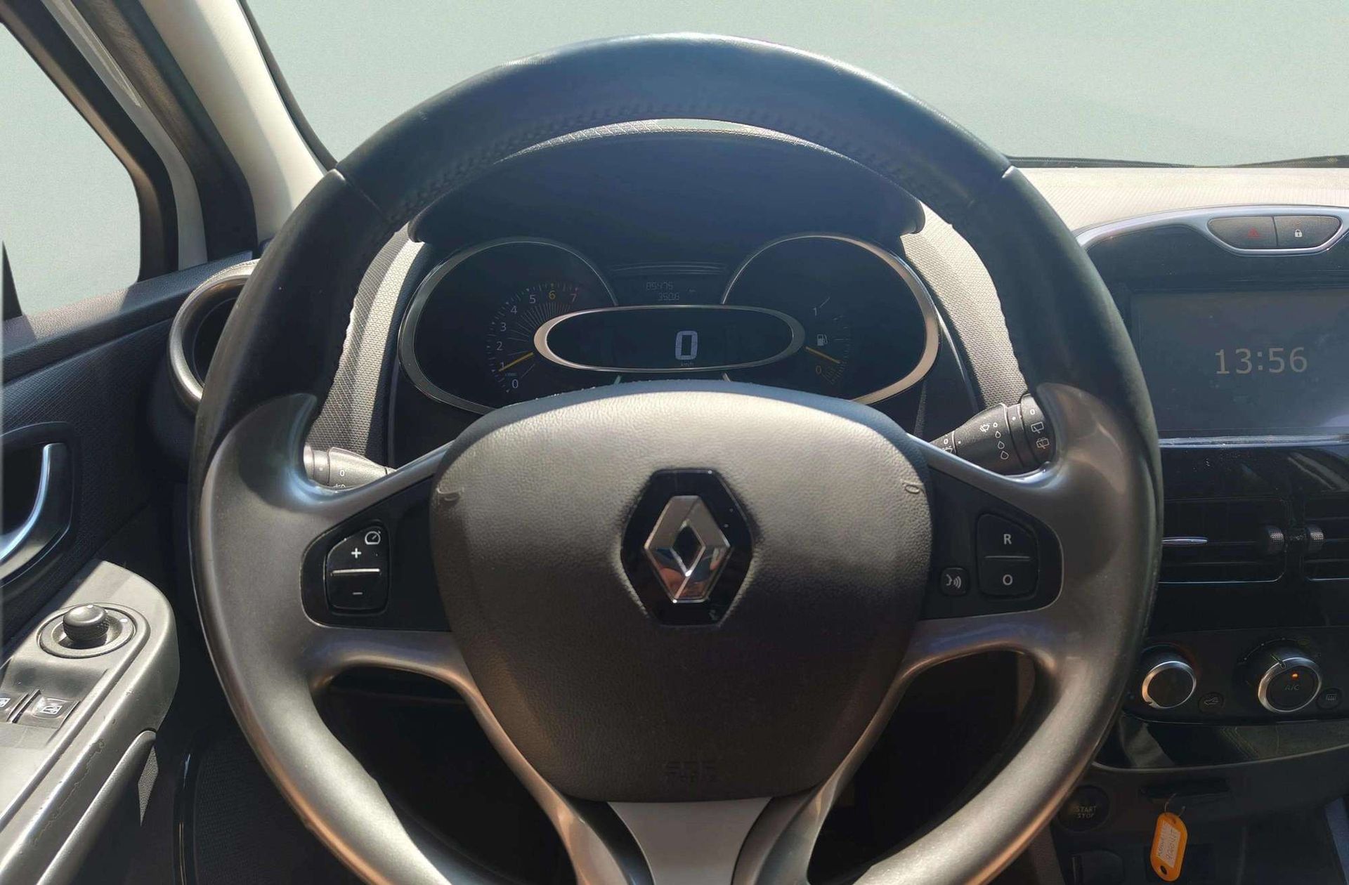 Renault Clio Limited 1.2 - foto 20