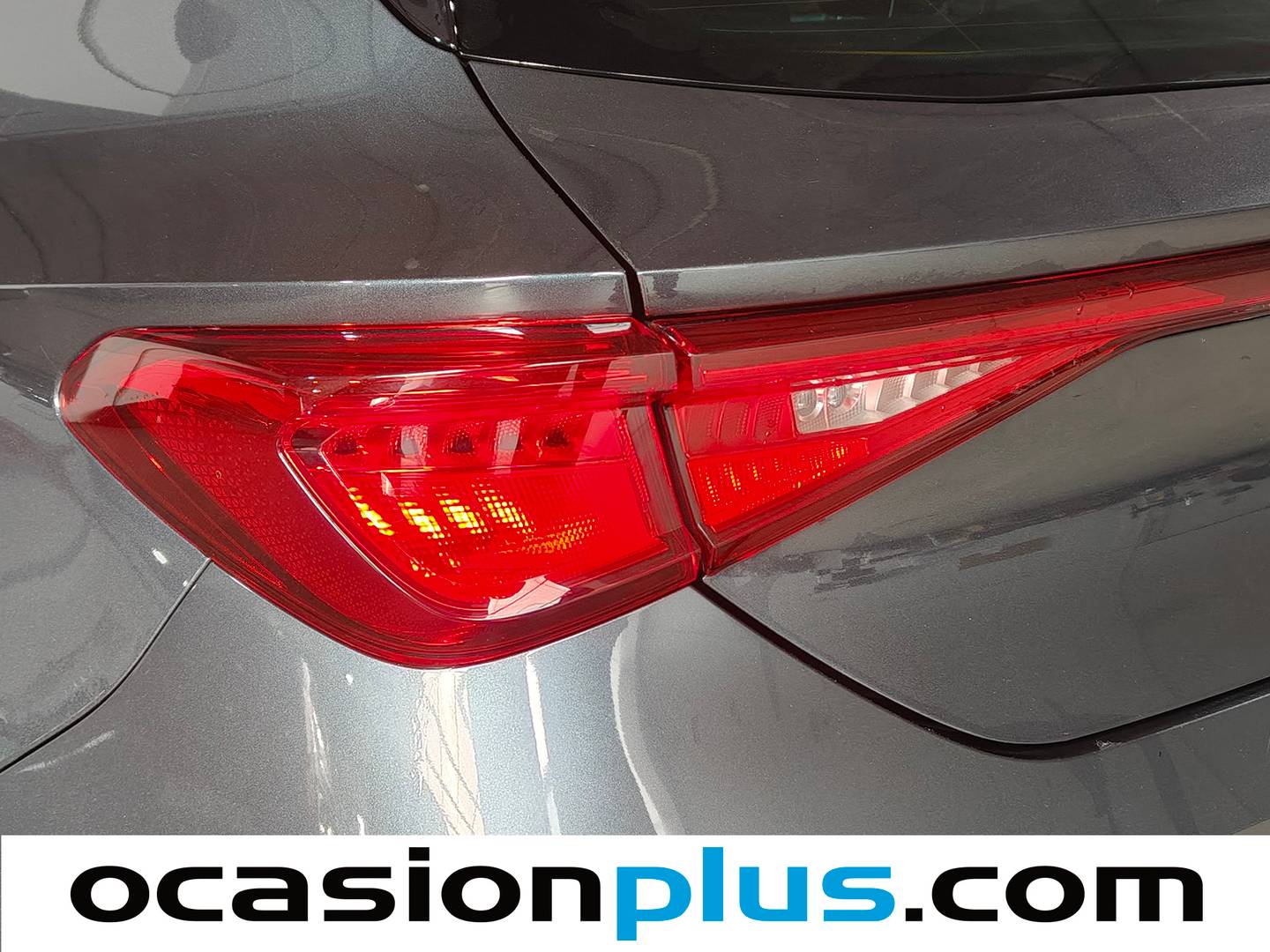 Paquetes del Seat León SEAT León 1.5 TSI S&S Style Launch Pack con Navegador (130 CV)