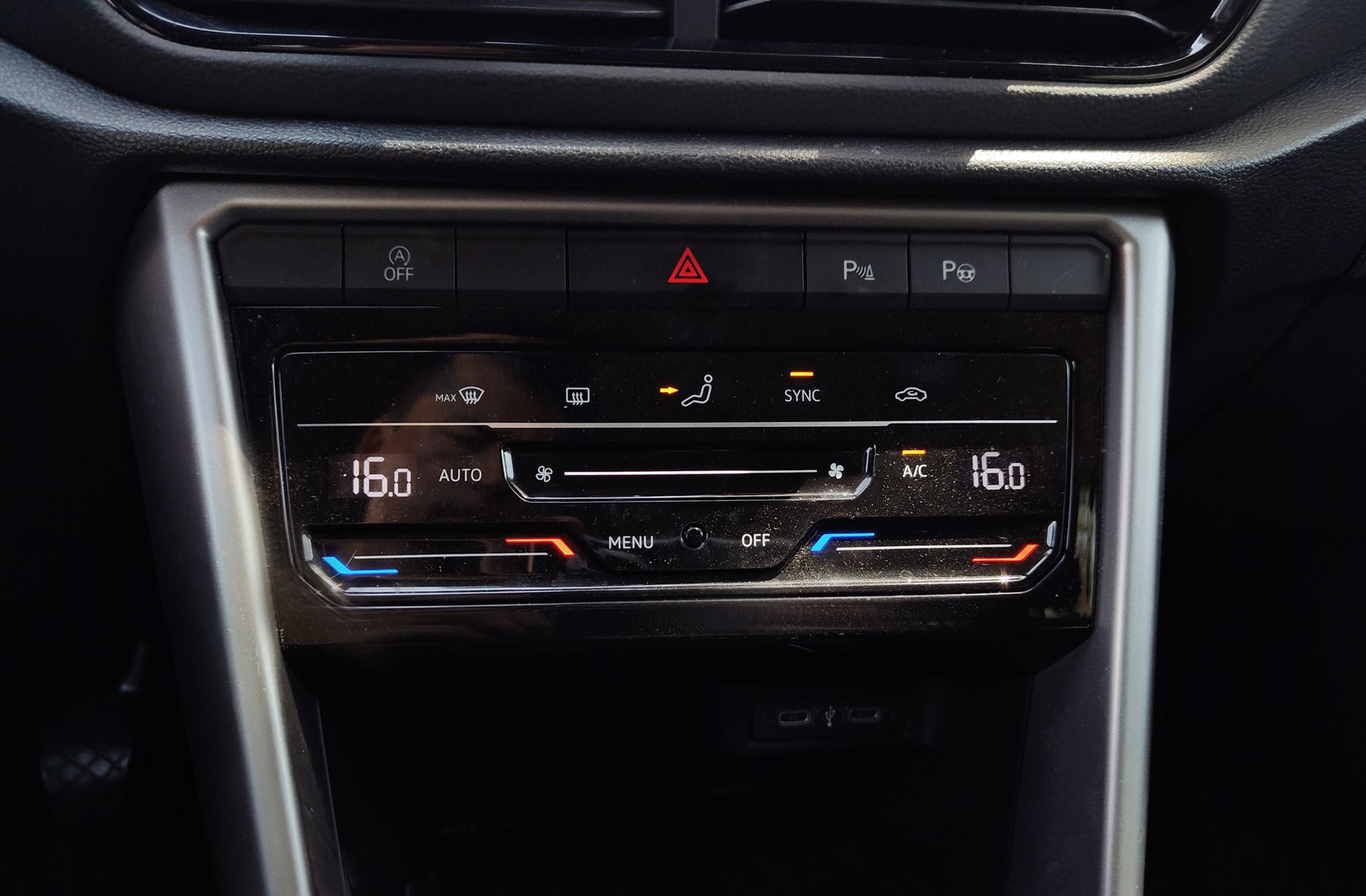 Volkswagen T-Roc Life 1.0 TSI - foto 28