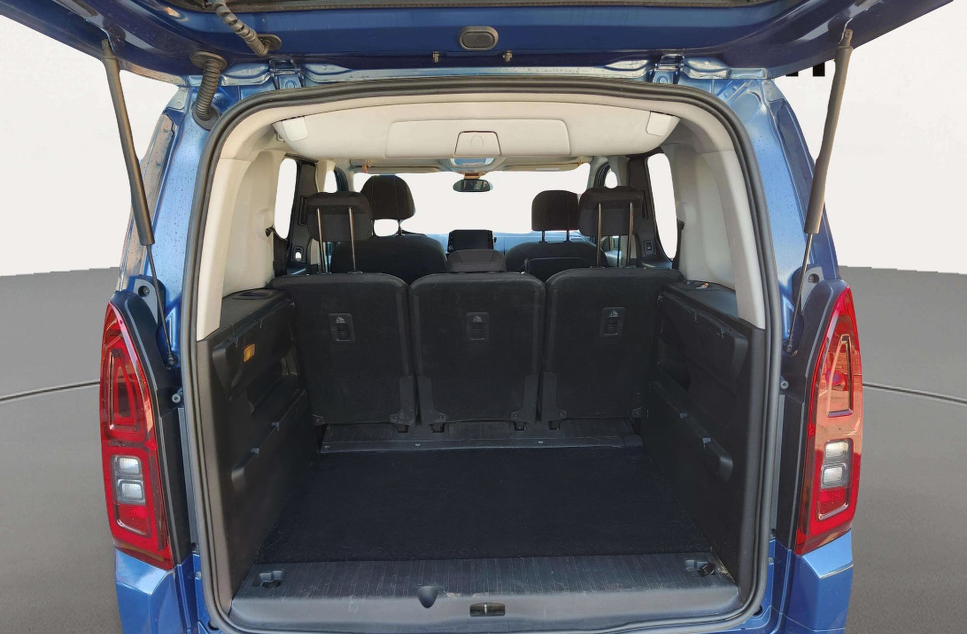 Opel Combo 1.2 Turbo Selective XL - foto 16