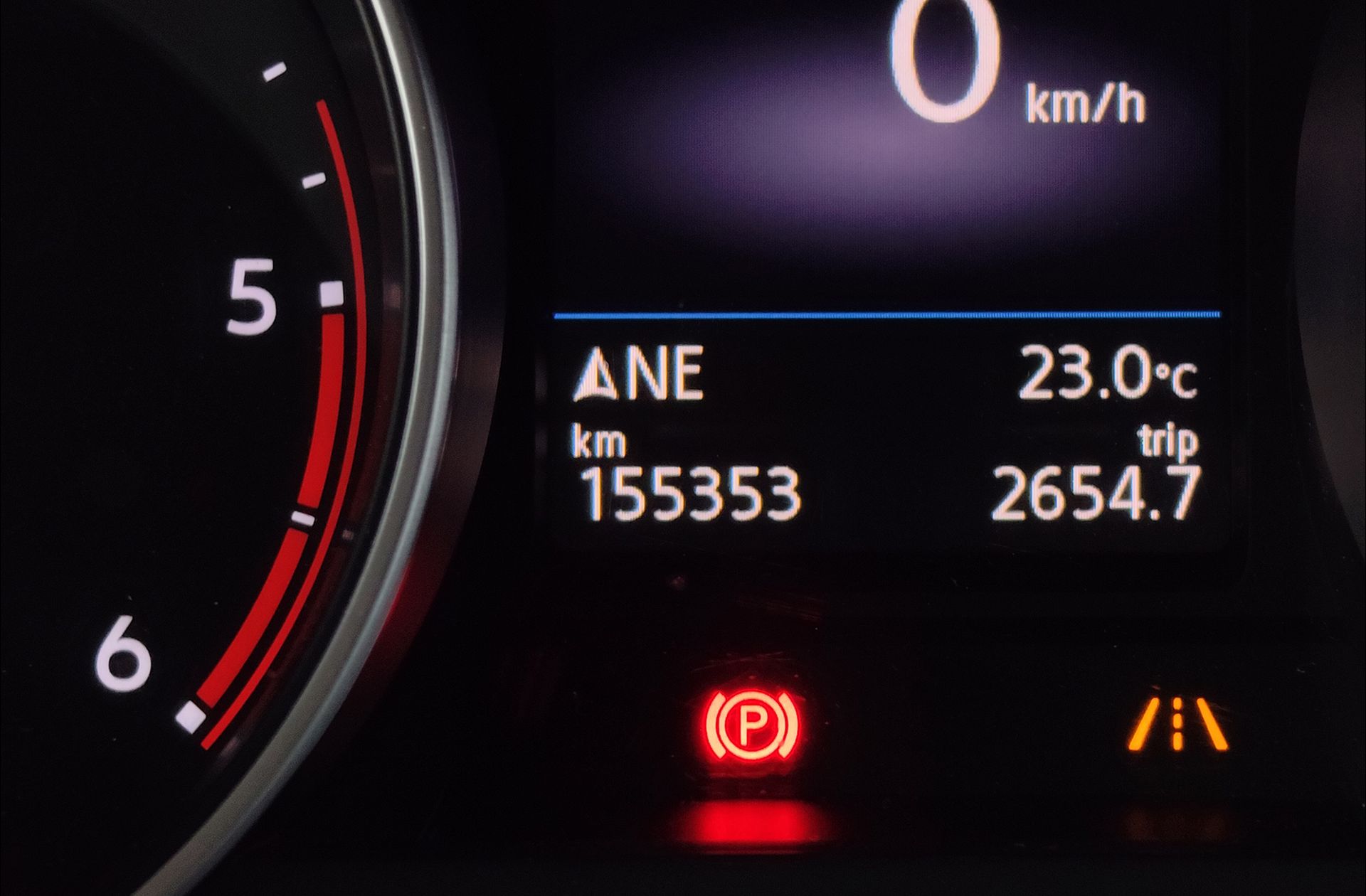 Volkswagen Tiguan Advance 2.0 TDI DSG - foto 16