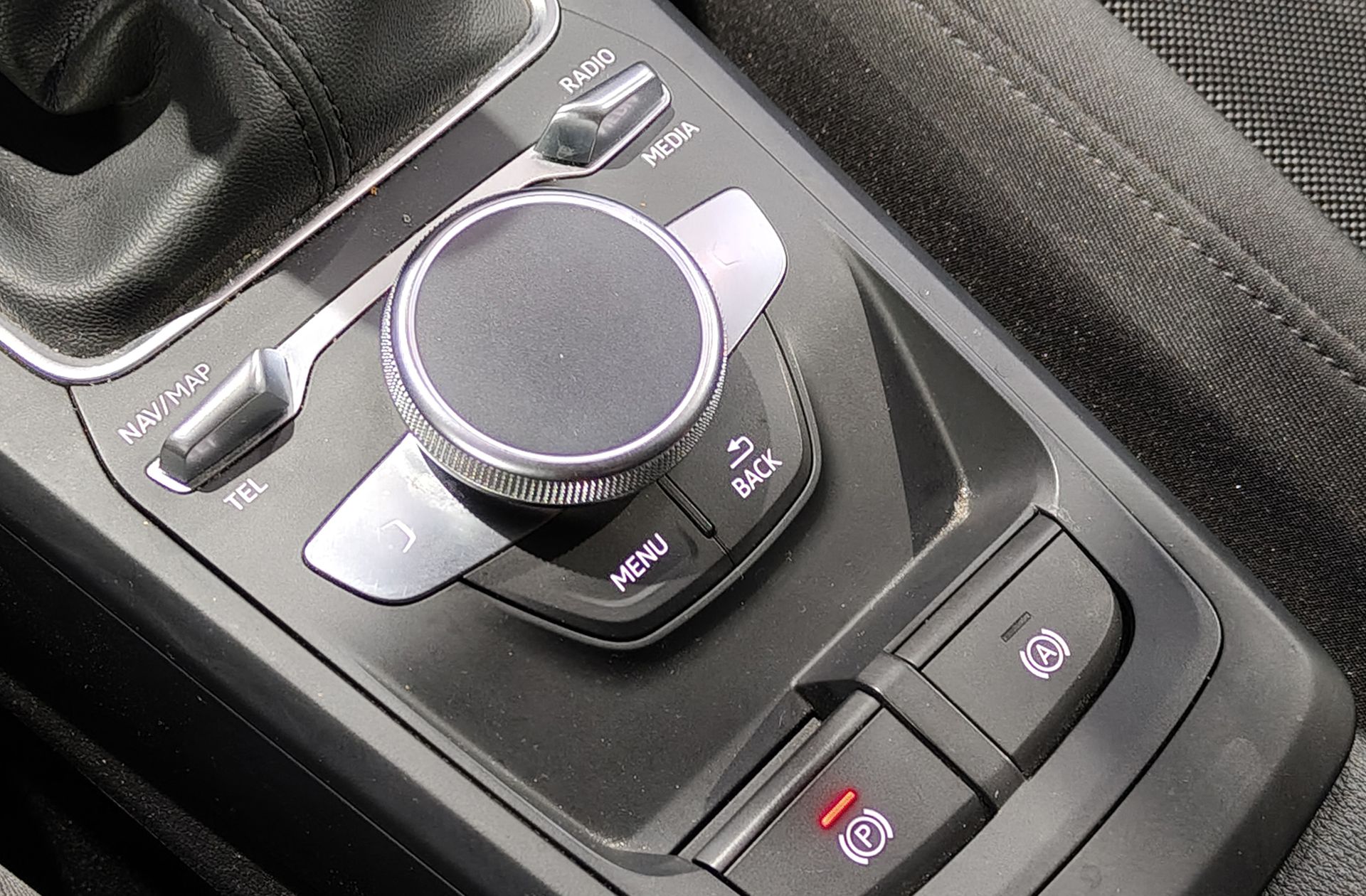 Audi Q2 Advanced 30 TDI - foto 28