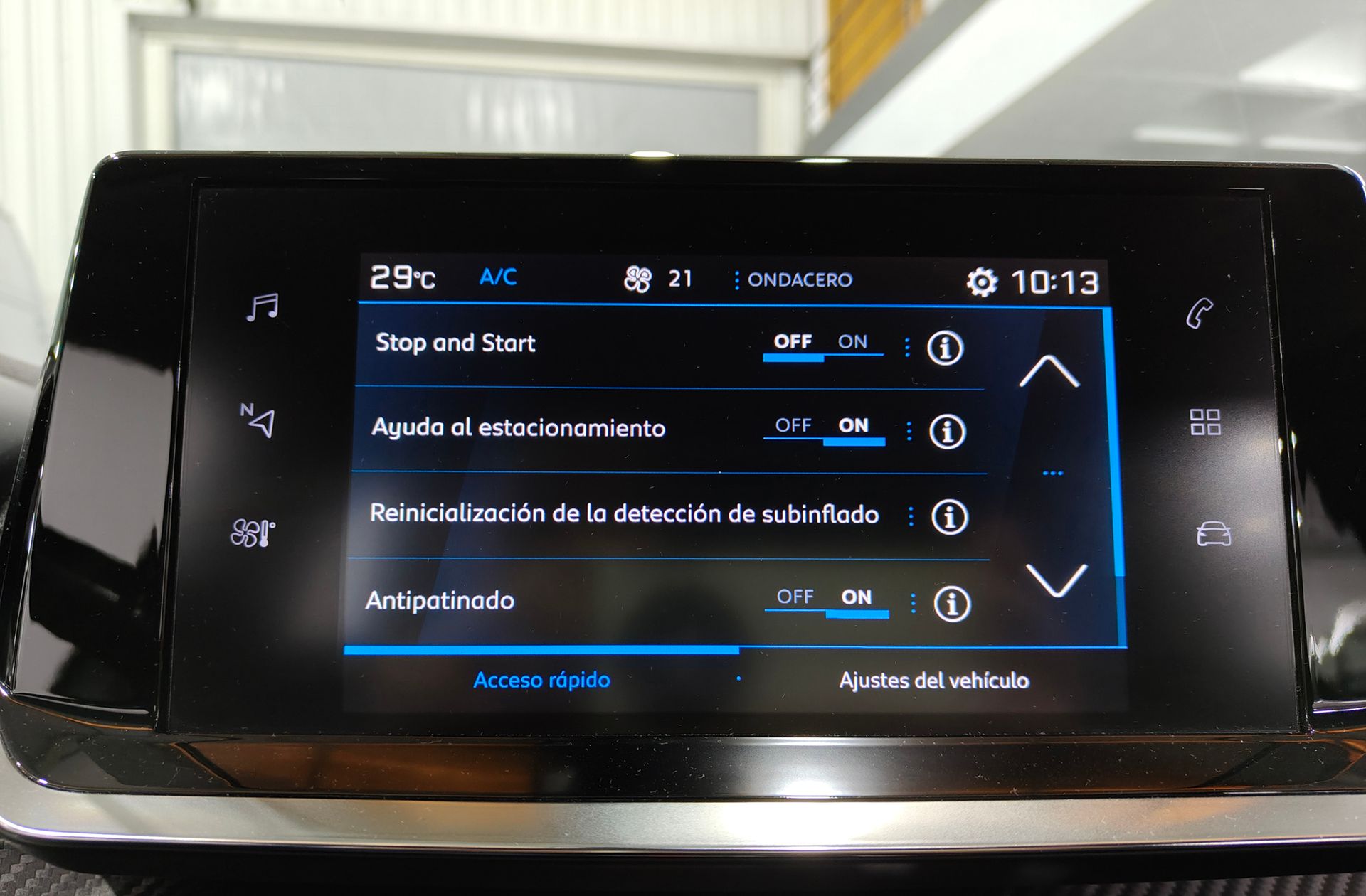 Peugeot 208 PureTech 100 Allure - foto 28