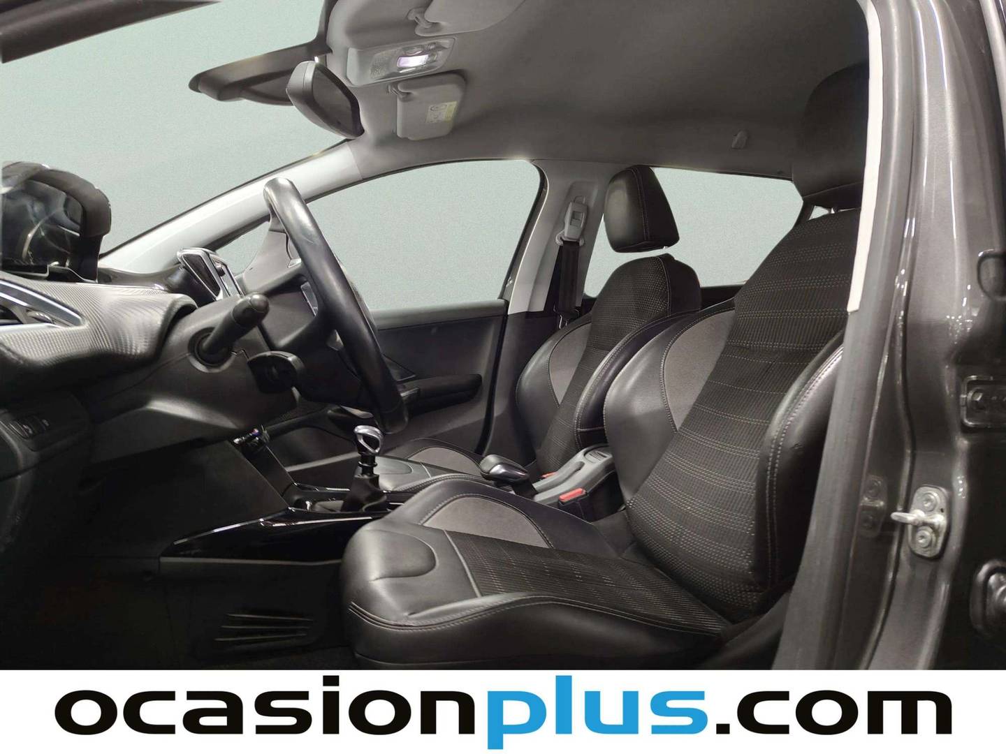 Foto Peugeot 2008 Peugeot 2008 PureTech 130 S&S Allure (130 CV)