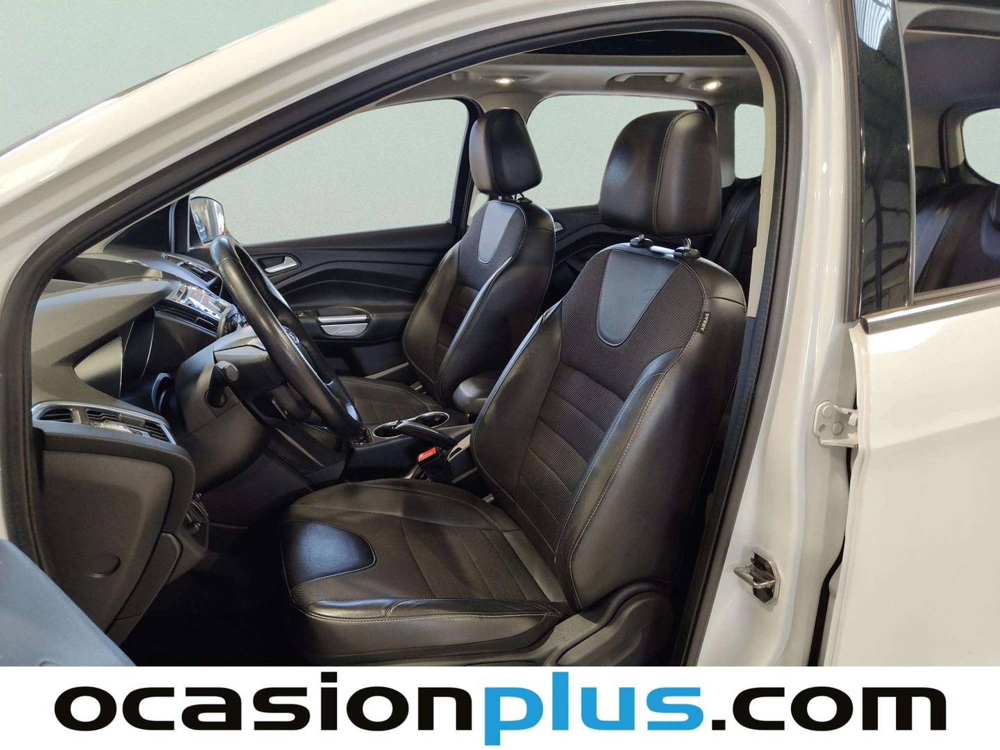Foto asientos delanteros Ford Kuga Ford Kuga 2.0 TDCI Titanium 4x4 Powershift (140 CV)