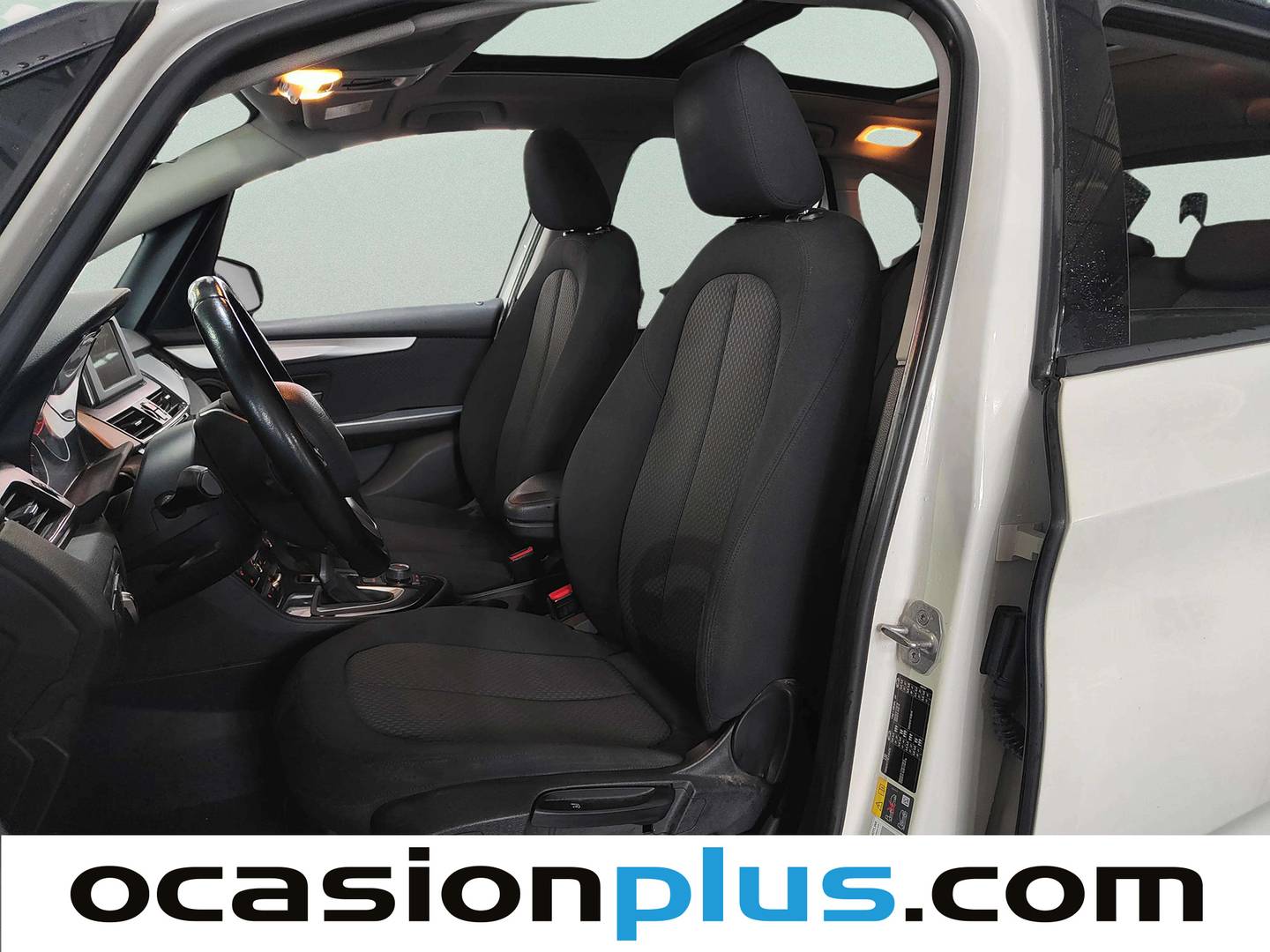 Foto asientos delanteros BMW Serie 2 Active Tourer BMW Serie 2 225xe iPerformance Active Tourer (224 CV)