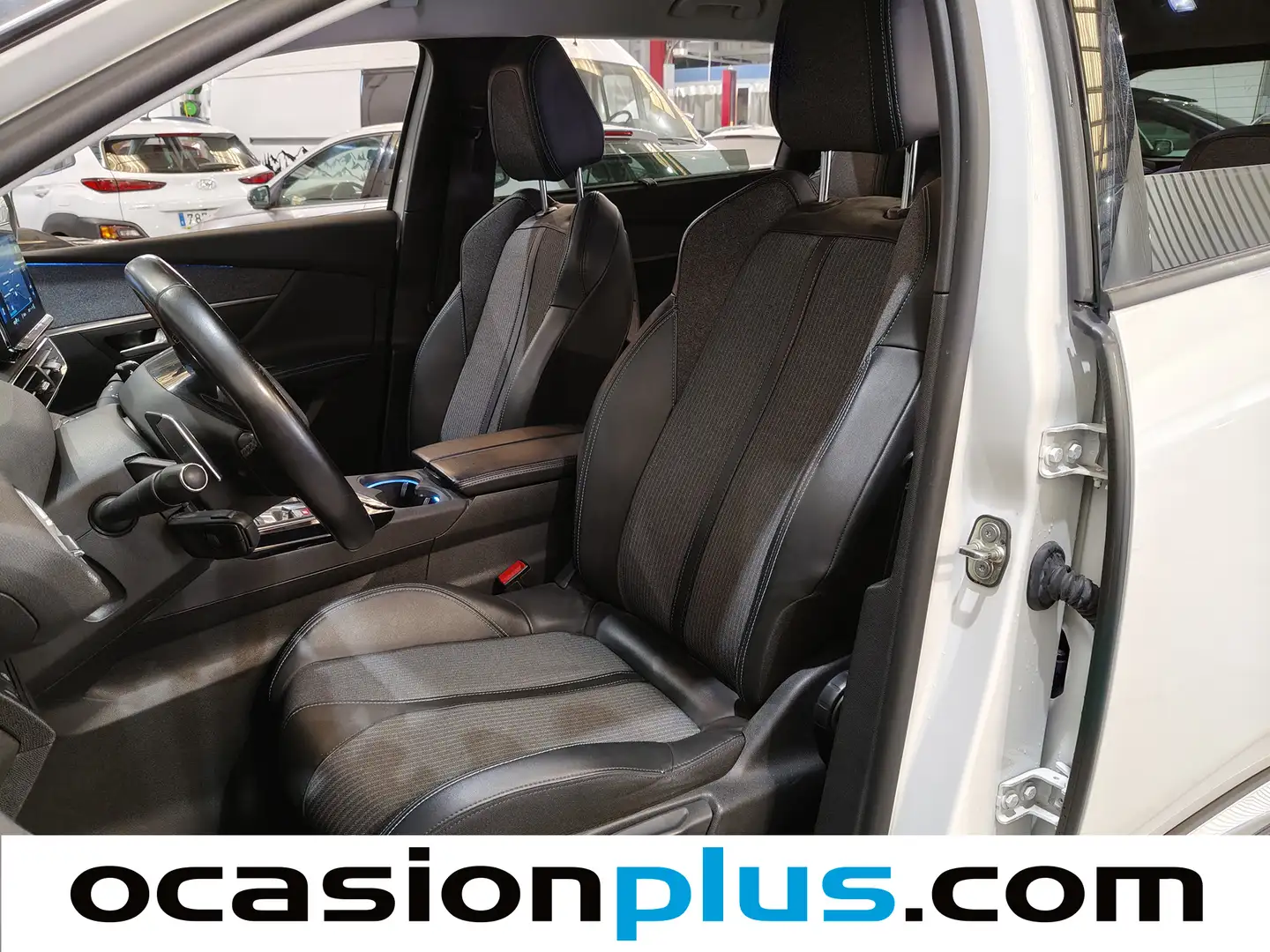 Foto Peugeot 5008 Peugeot 5008 BlueHDI 130 S&S Allure Pack EAT8 (130 CV) 7 Plazas