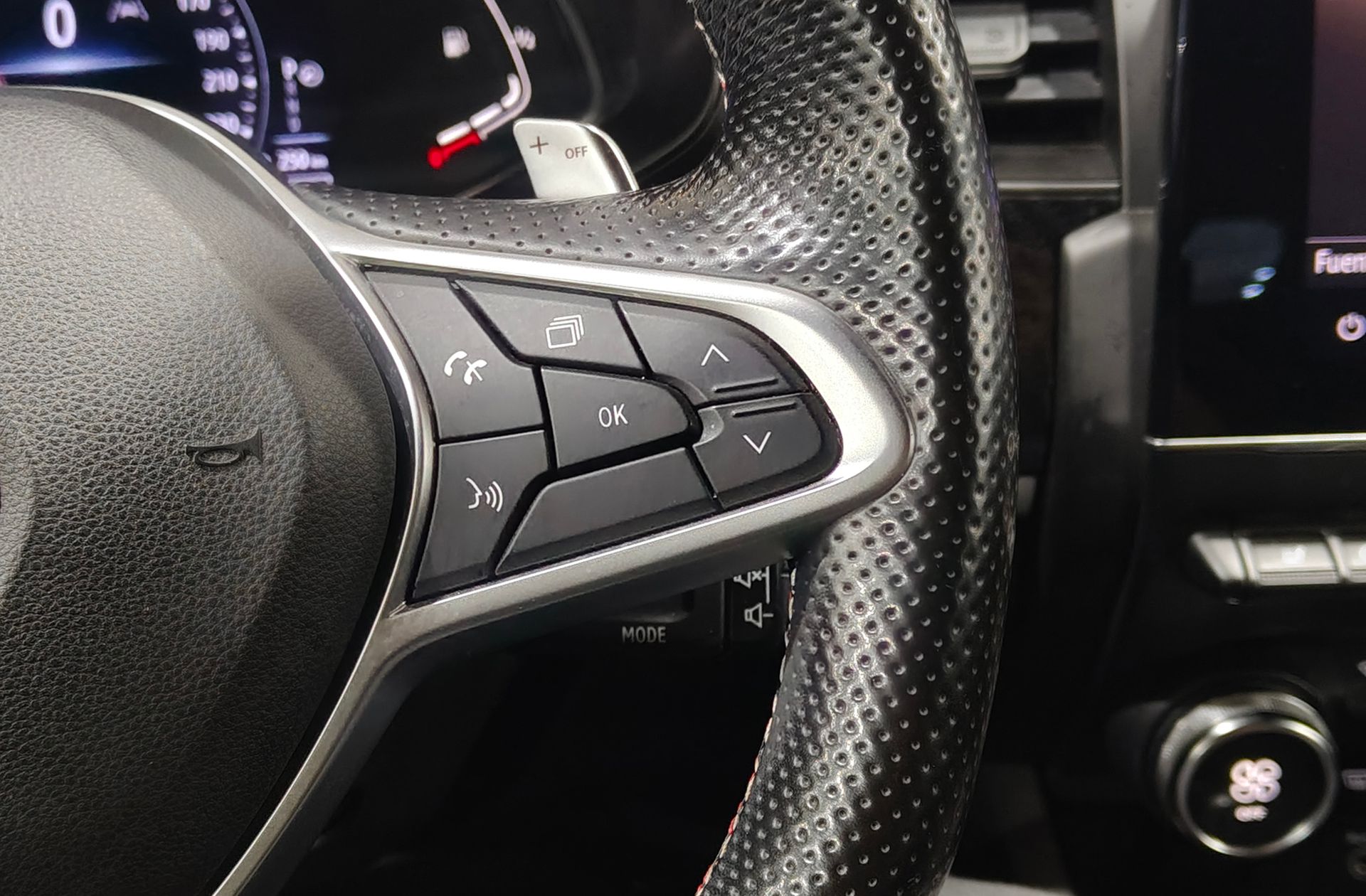 Renault Arkana RS Line TCe EDC Microhíbrido - foto 43