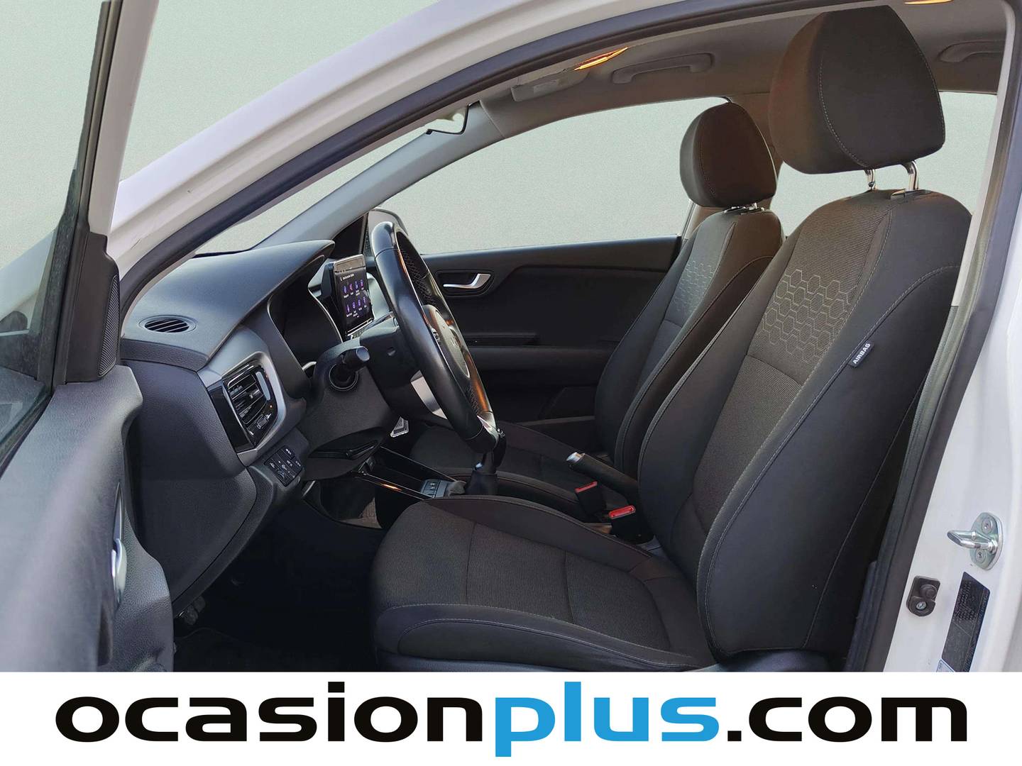 Foto asientos delanteros KIA Rio KIA Rio 1.0 T-GDi MHEV iMT Drive (100 CV)