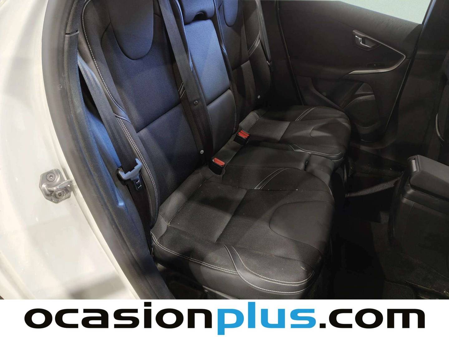 Foto Volvo V40 Volvo V40 D3 Momentum Auto (150 CV)