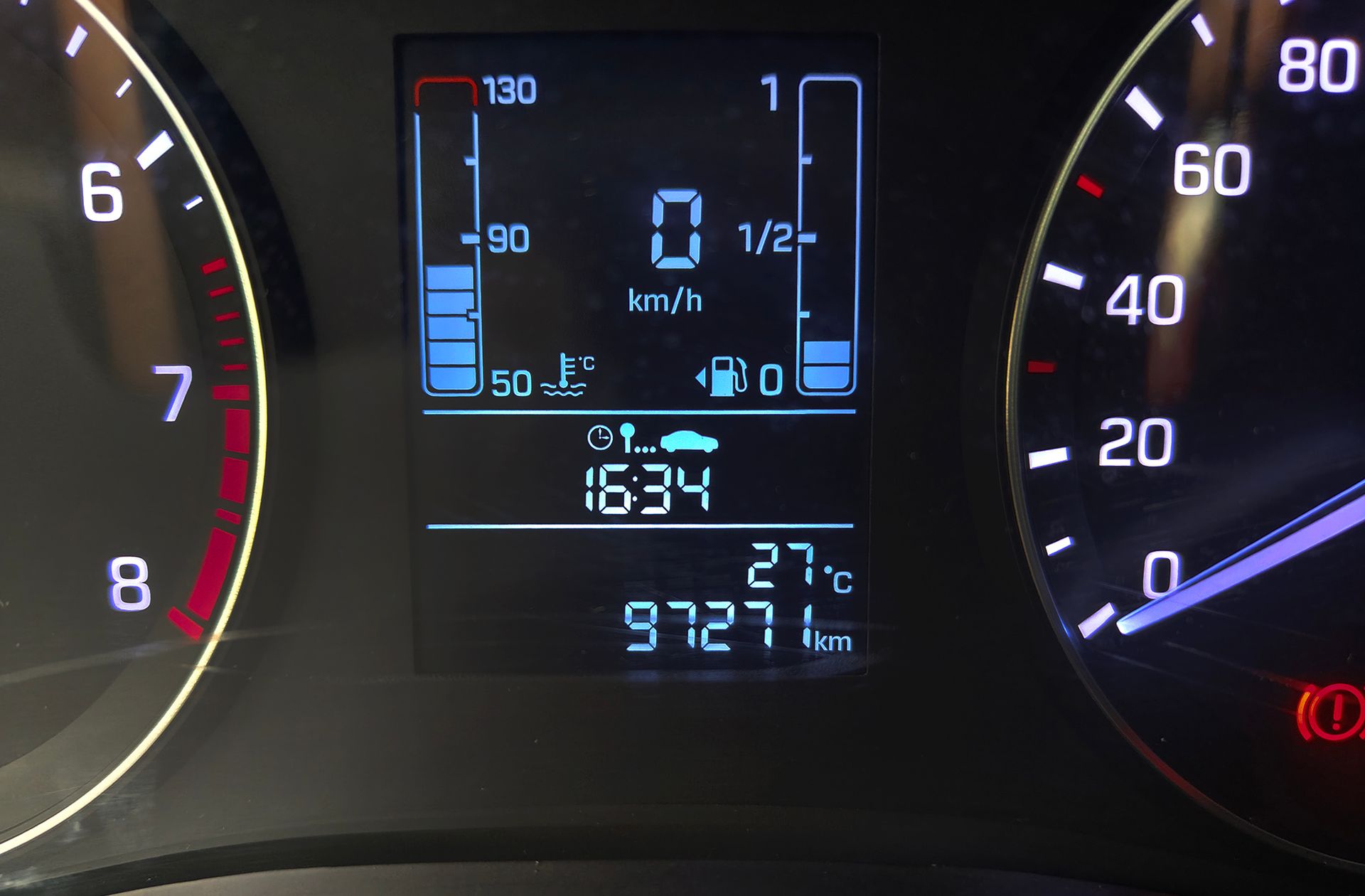 Hyundai i20 1.2 MPI Essence - foto 8