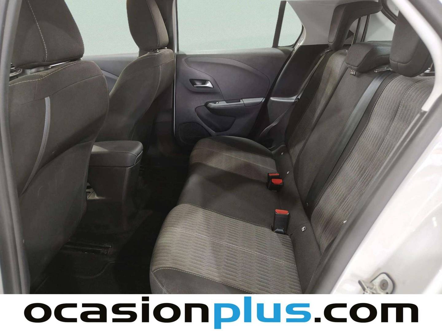 Foto asientos traseros Opel Corsa Opel Corsa 1.2 XEL S&S Edition (75 CV)