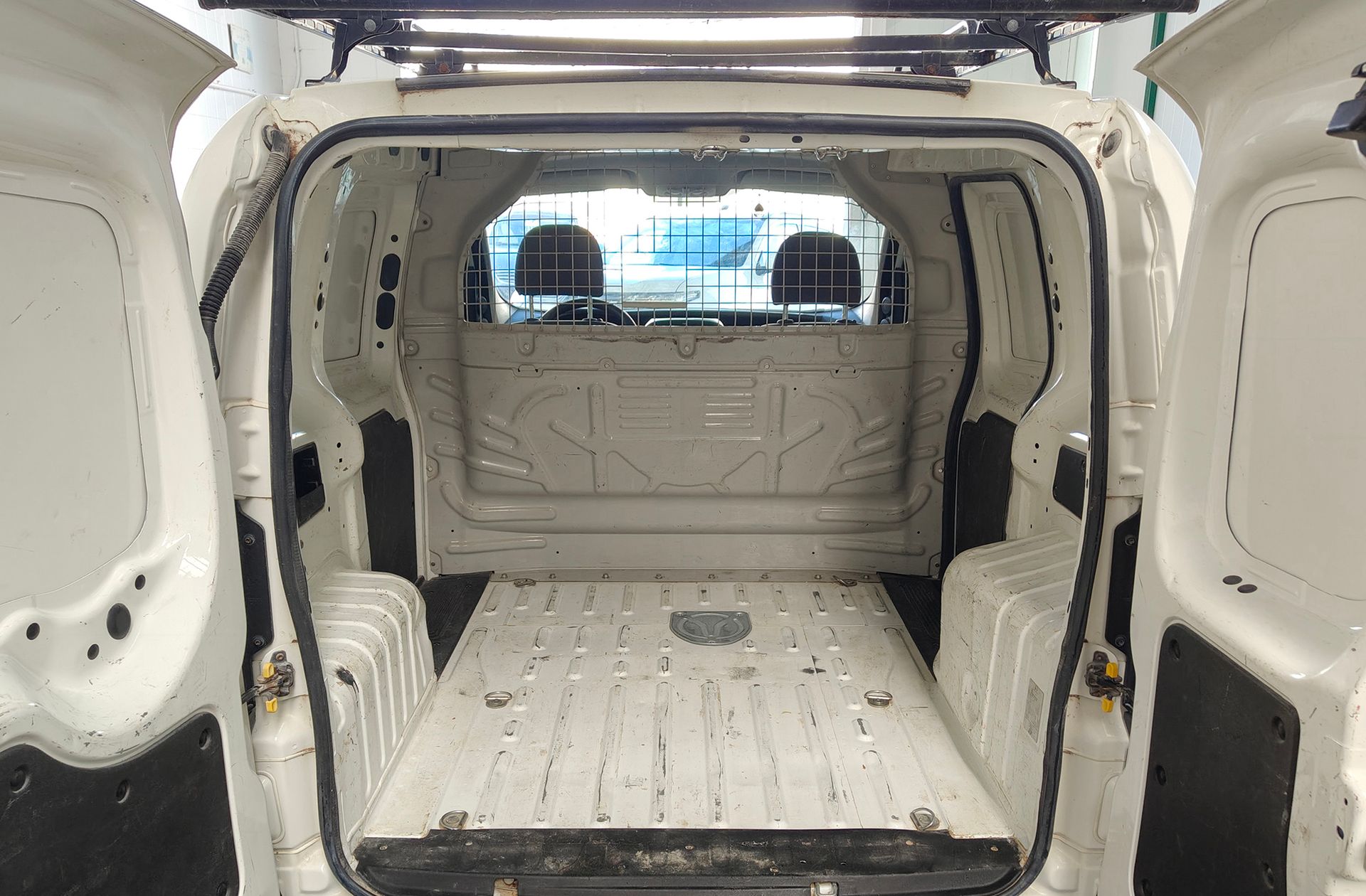 Peugeot Bipper Furgon 1.3 HDi - foto 11