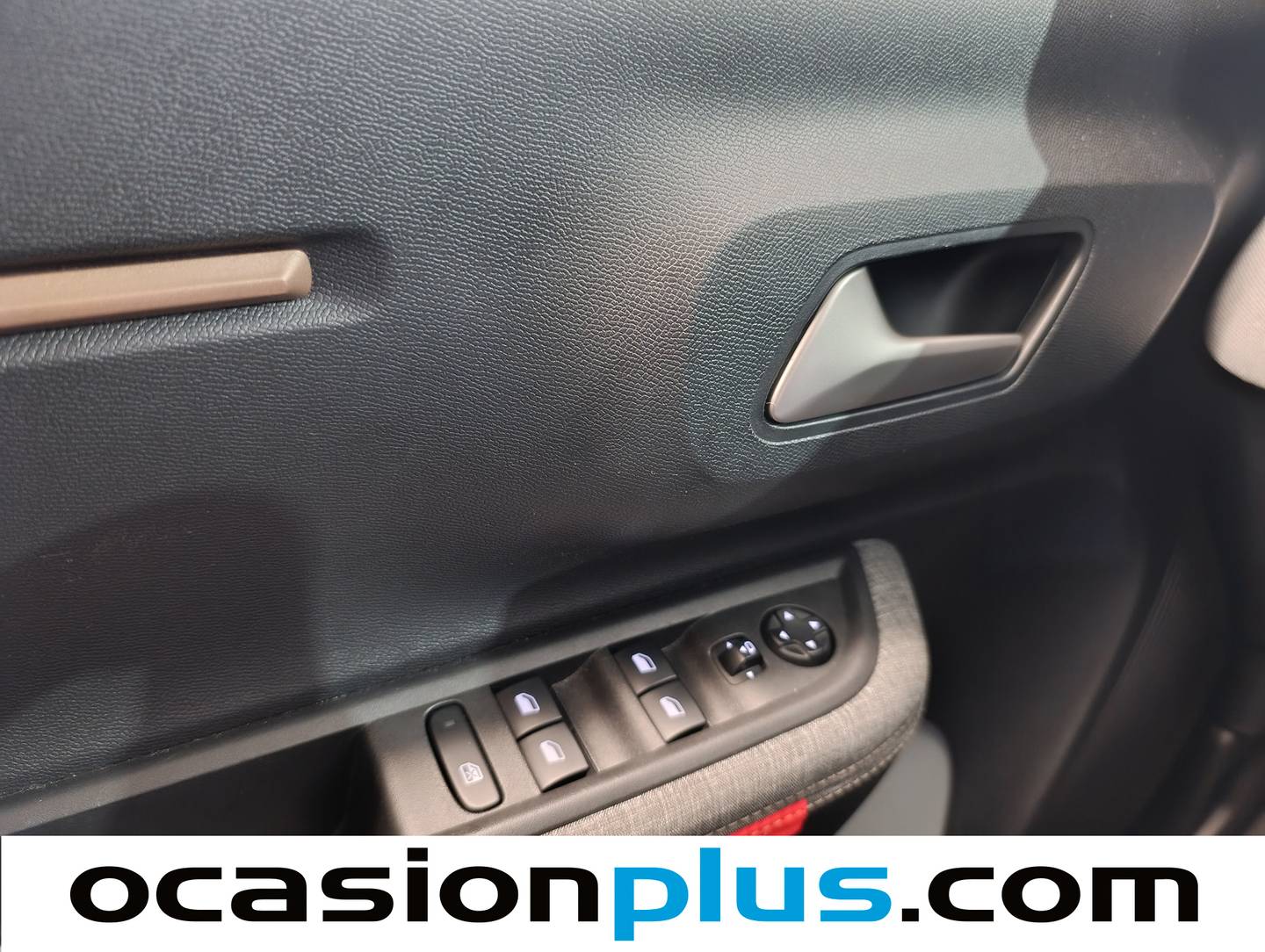Citroën C3 Aircross Citroën C3 Aircross Hybrid 145 Plus e-DCS6 (145 CV) automático
