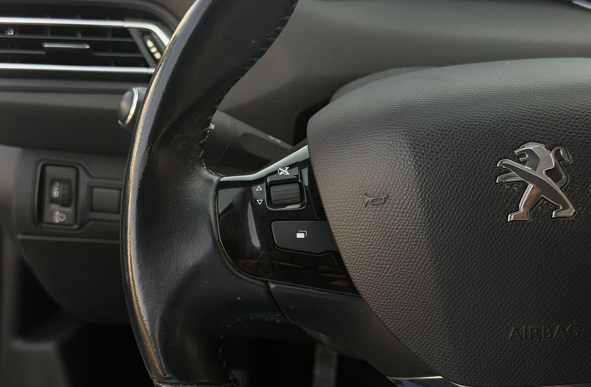 Peugeot 308 Active Pack BlueHDi - foto 25