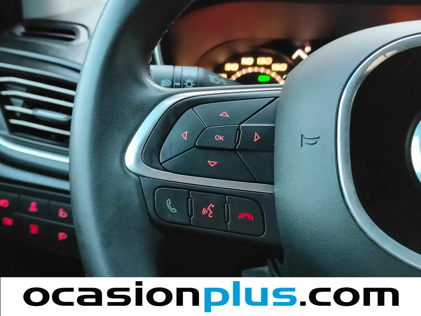 Foto Fiat Tipo Fiat Tipo 1.4 T-Jet Gasolina/GLP Lounge (120 CV)