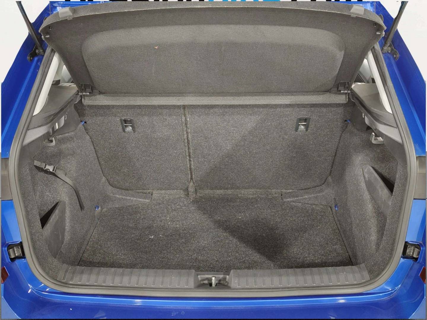 Foto Skoda Kamiq Skoda Kamiq 1.5 TSI 125 Aniversario (150 CV)