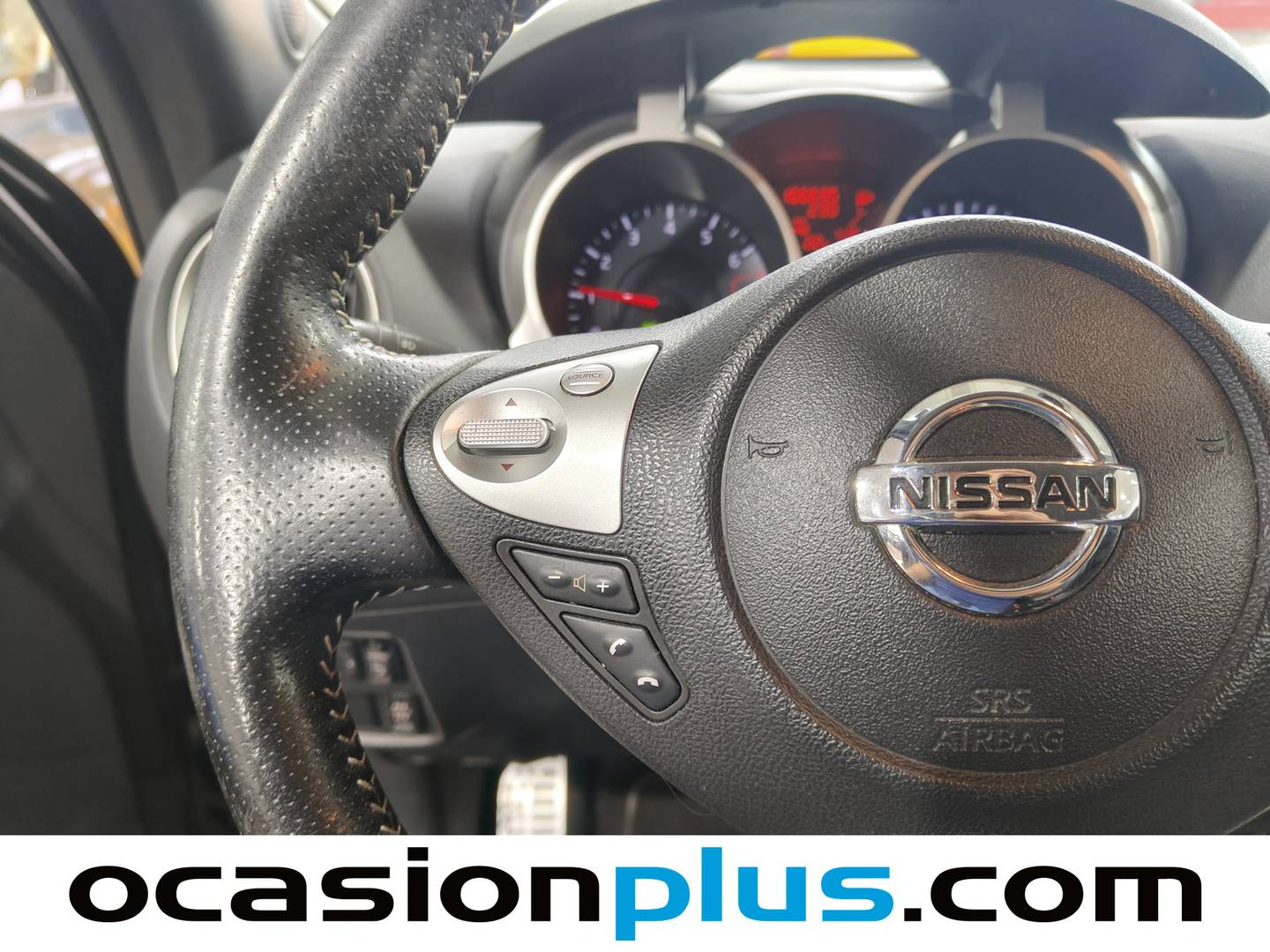 Foto Nissan JUKE Nissan Juke 1.6 DIG-T Tekna Premium 4x4 CVT (190 CV)